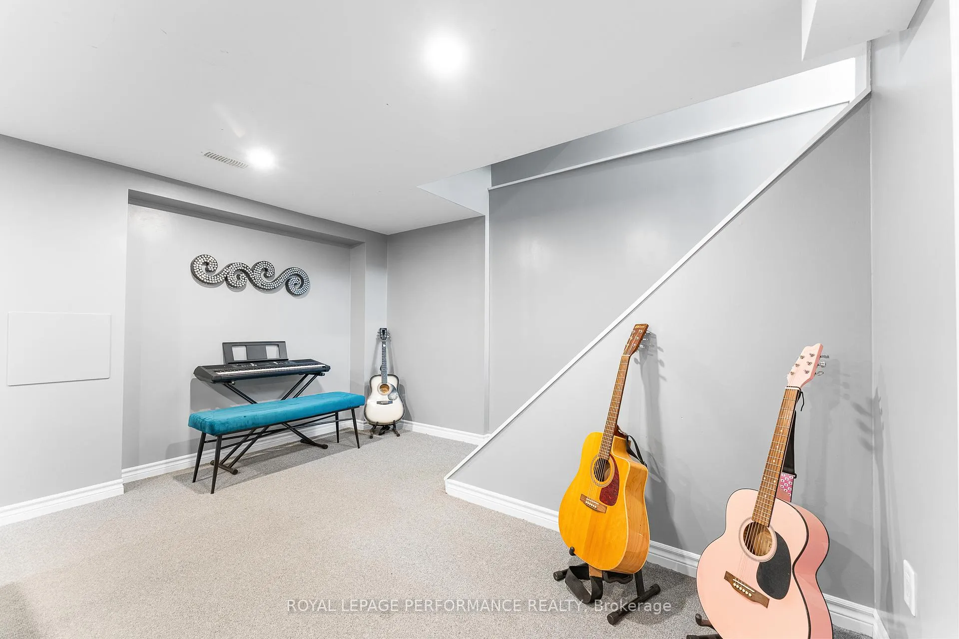 Photo 40 of 3026 Southmore Drive E, Ottawa, Riverside Park South — HOMEH