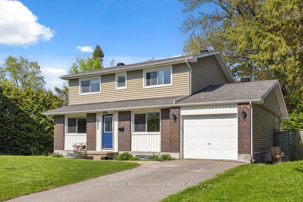 Photo 2 of 2045 Deerhurst Court, Ottawa, Beacon Hill North — HOMEH