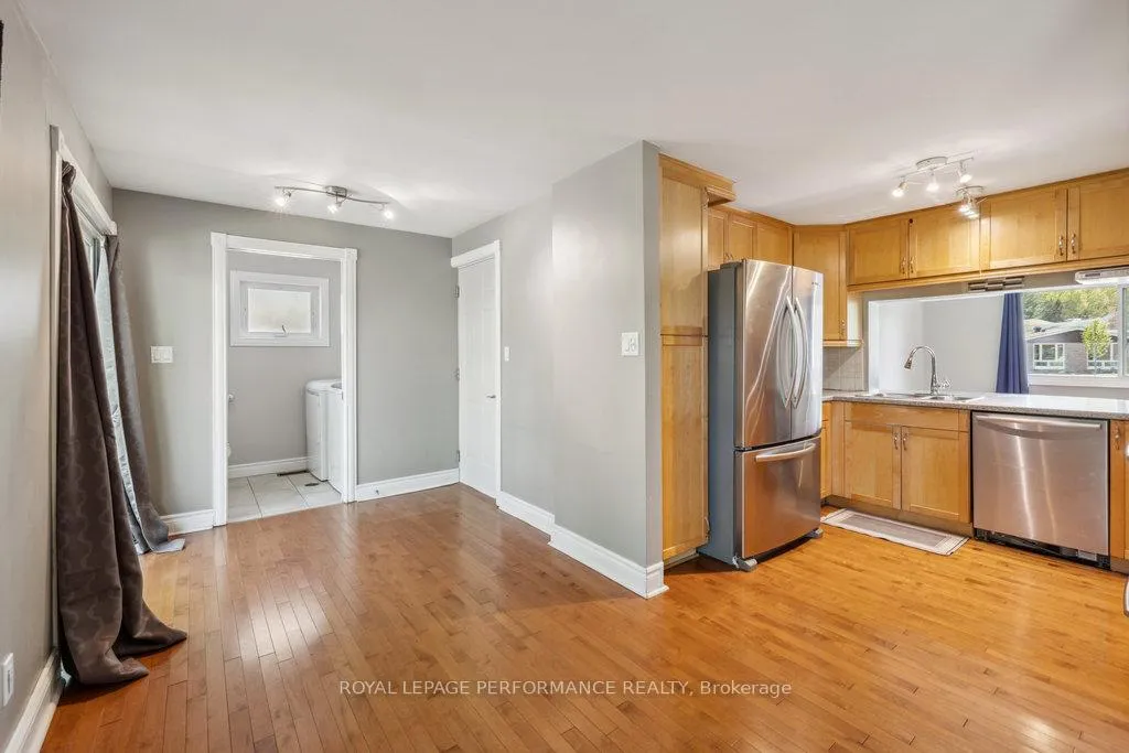Photo 15 of 2045 Deerhurst Court, Ottawa, Beacon Hill North — HOMEH