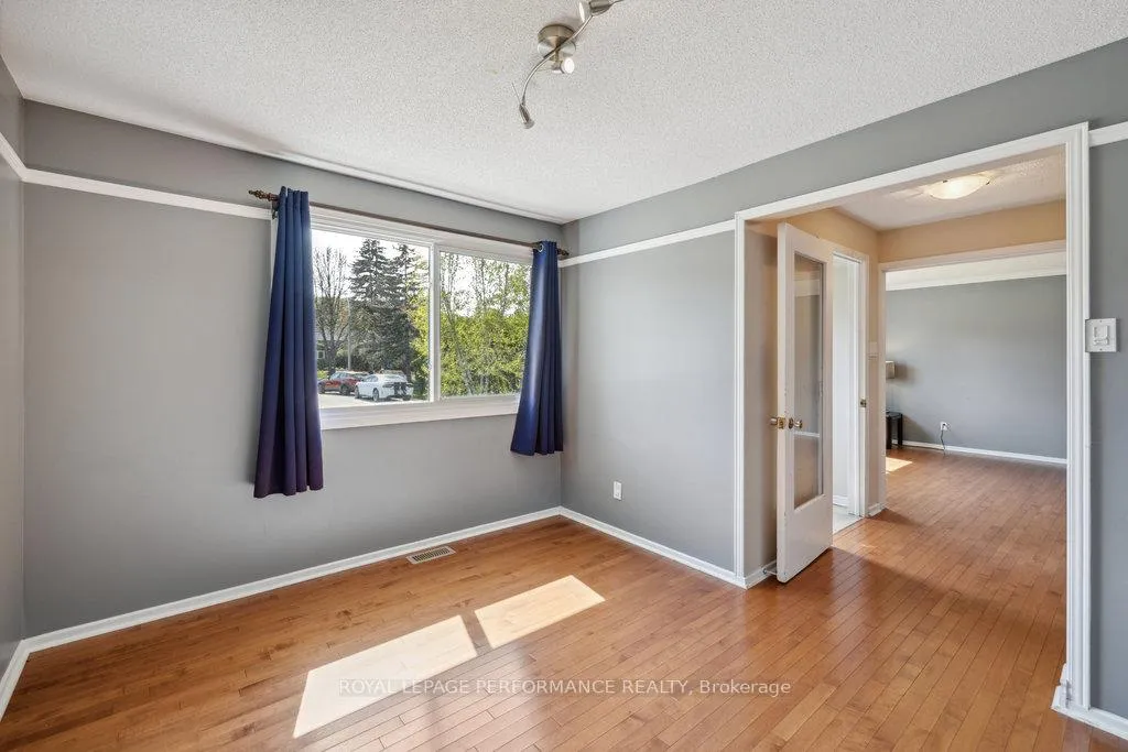 Photo 21 of 2045 Deerhurst Court, Ottawa, Beacon Hill North — HOMEH
