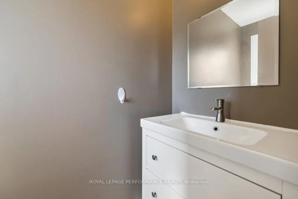 Photo 39 of 2045 Deerhurst Court, Ottawa, Beacon Hill North — HOMEH