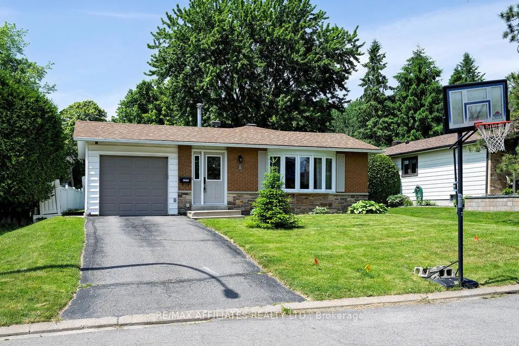 Photo 35 of 22 Red Maple Crescent, Ottawa, Blackburn Hamlet — HOMEH