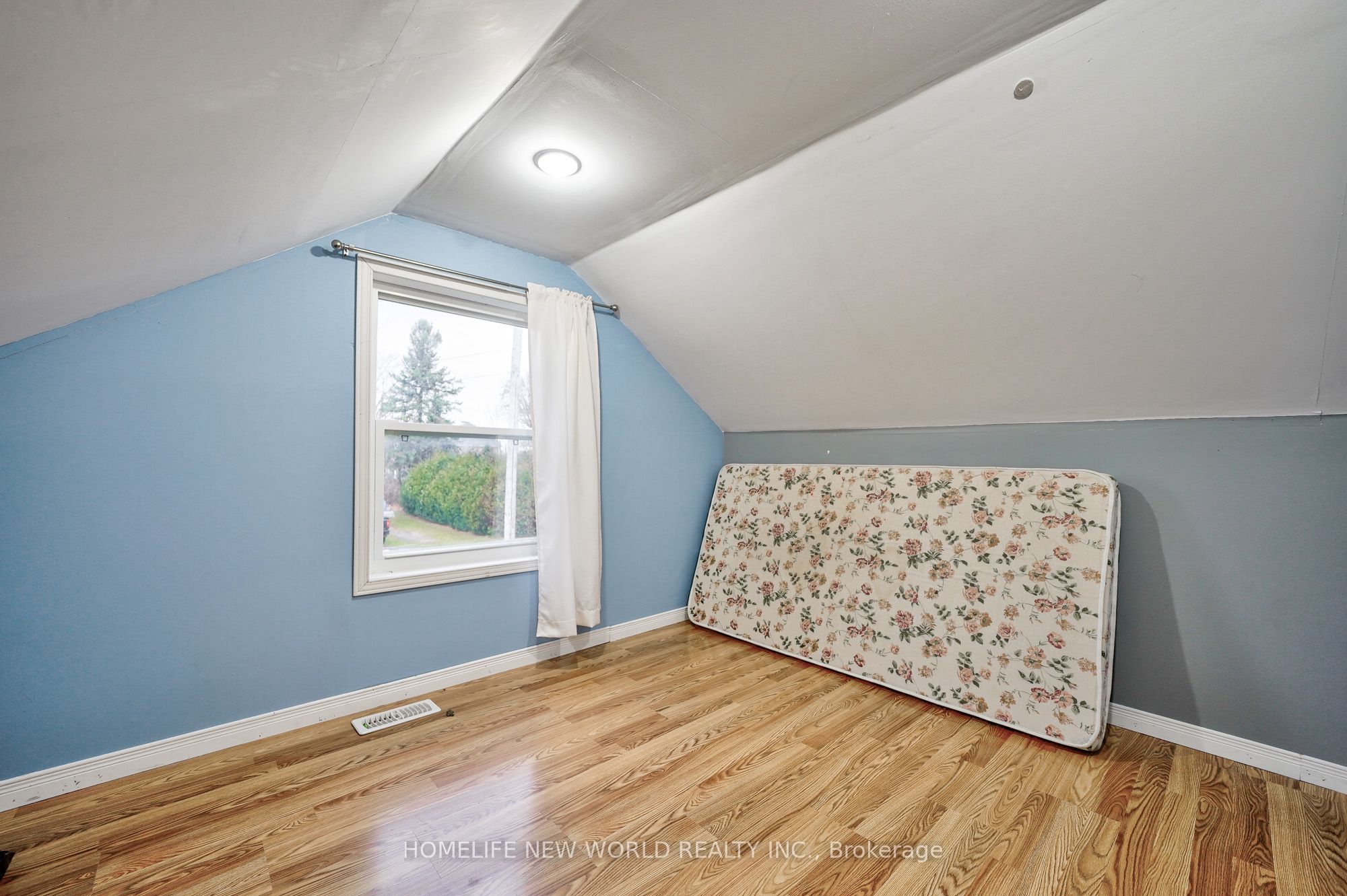 Photo 62 of 201 Pleasant Boulevard, Georgina, Keswick South — HOMEH