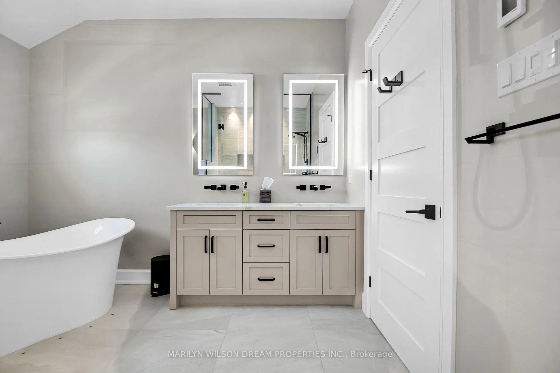 Photo 57 of 49 Rebecca Crescent, Ottawa, Rothwell Heights — HOMEH
