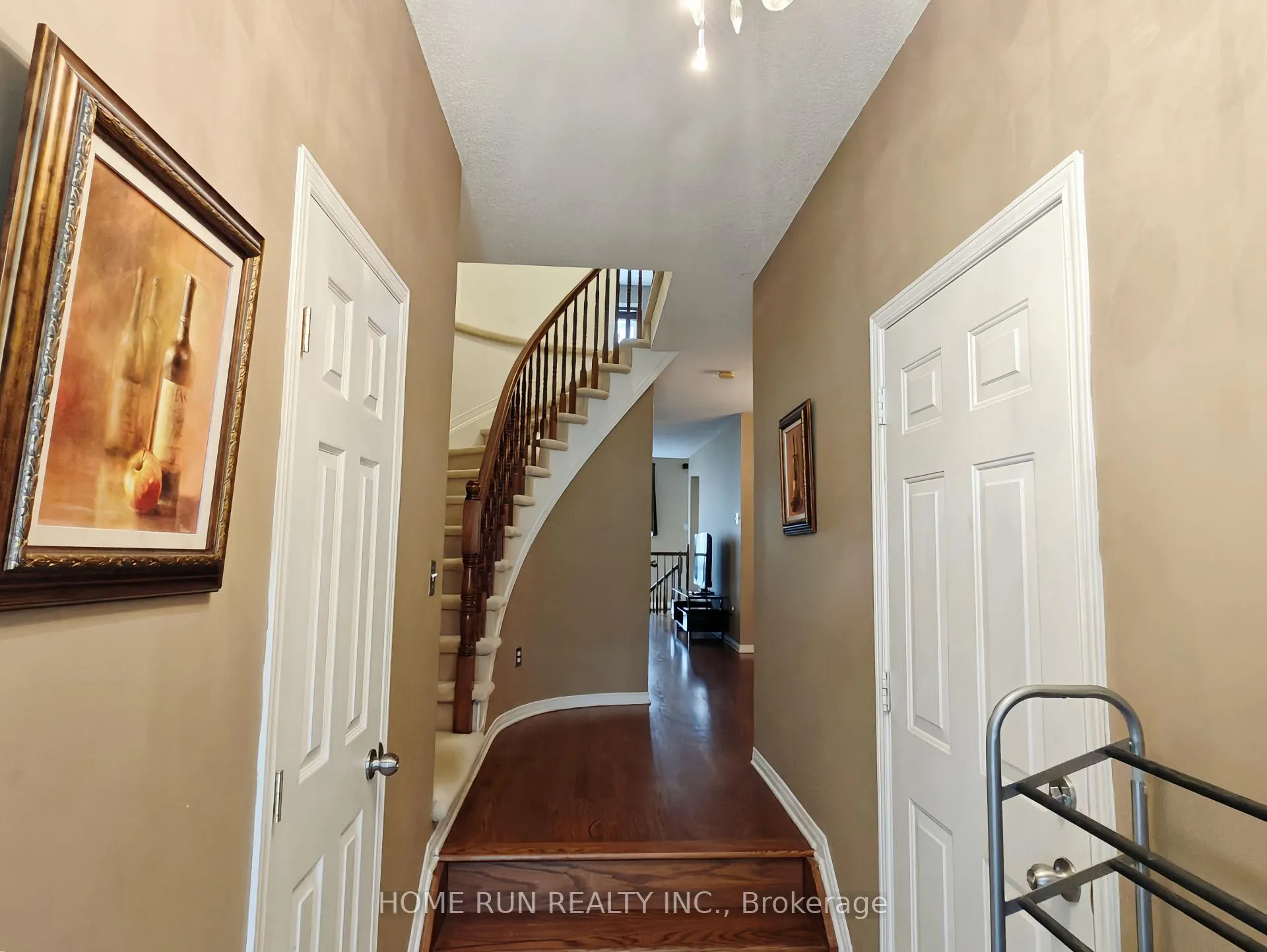 Photo 4 of Unit Unit 7, 221 Station Boulevard, Ottawa, Riverview Park — HOMEH