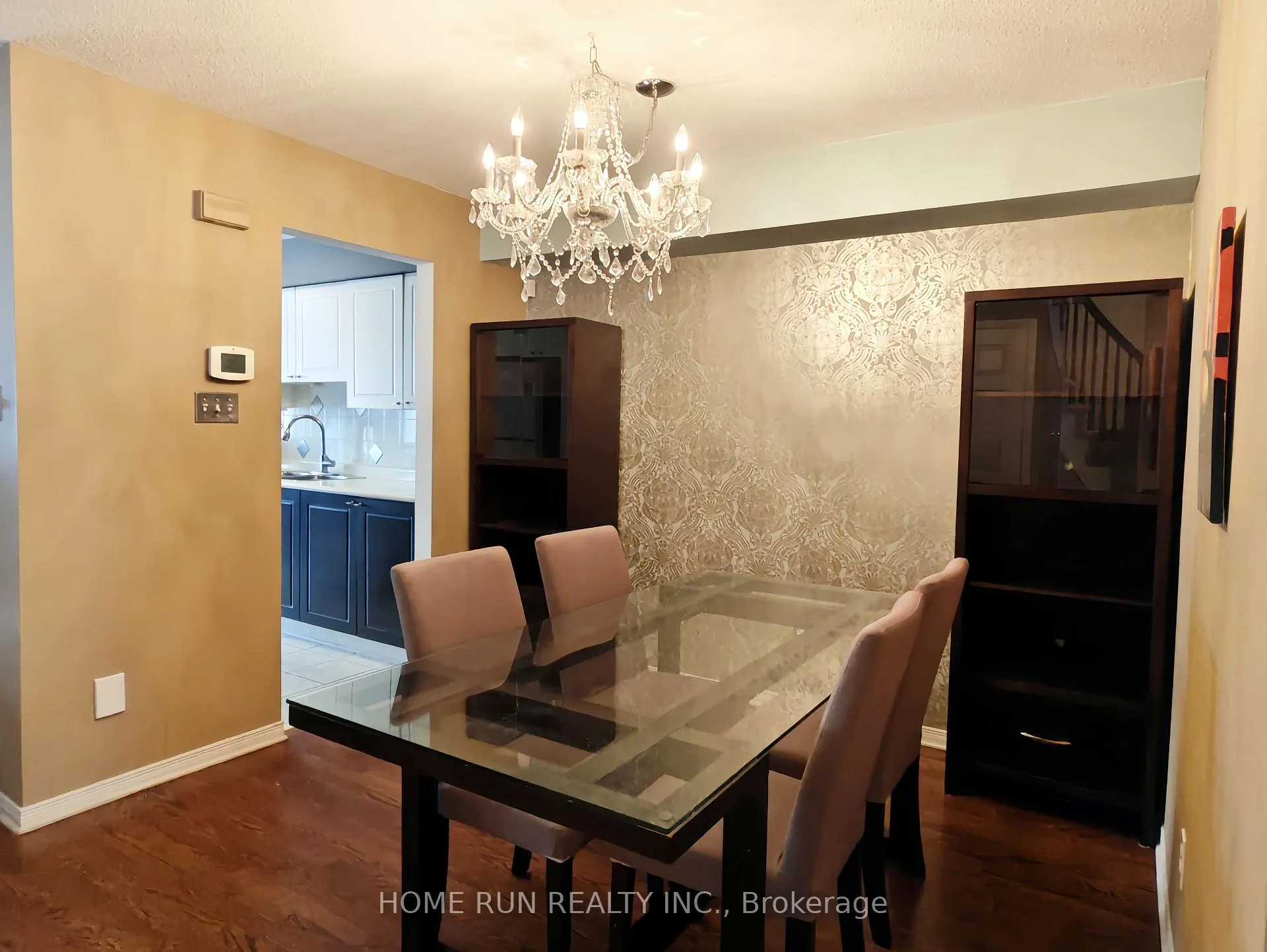 Photo 5 of Unit Unit 7, 221 Station Boulevard, Ottawa, Riverview Park — HOMEH