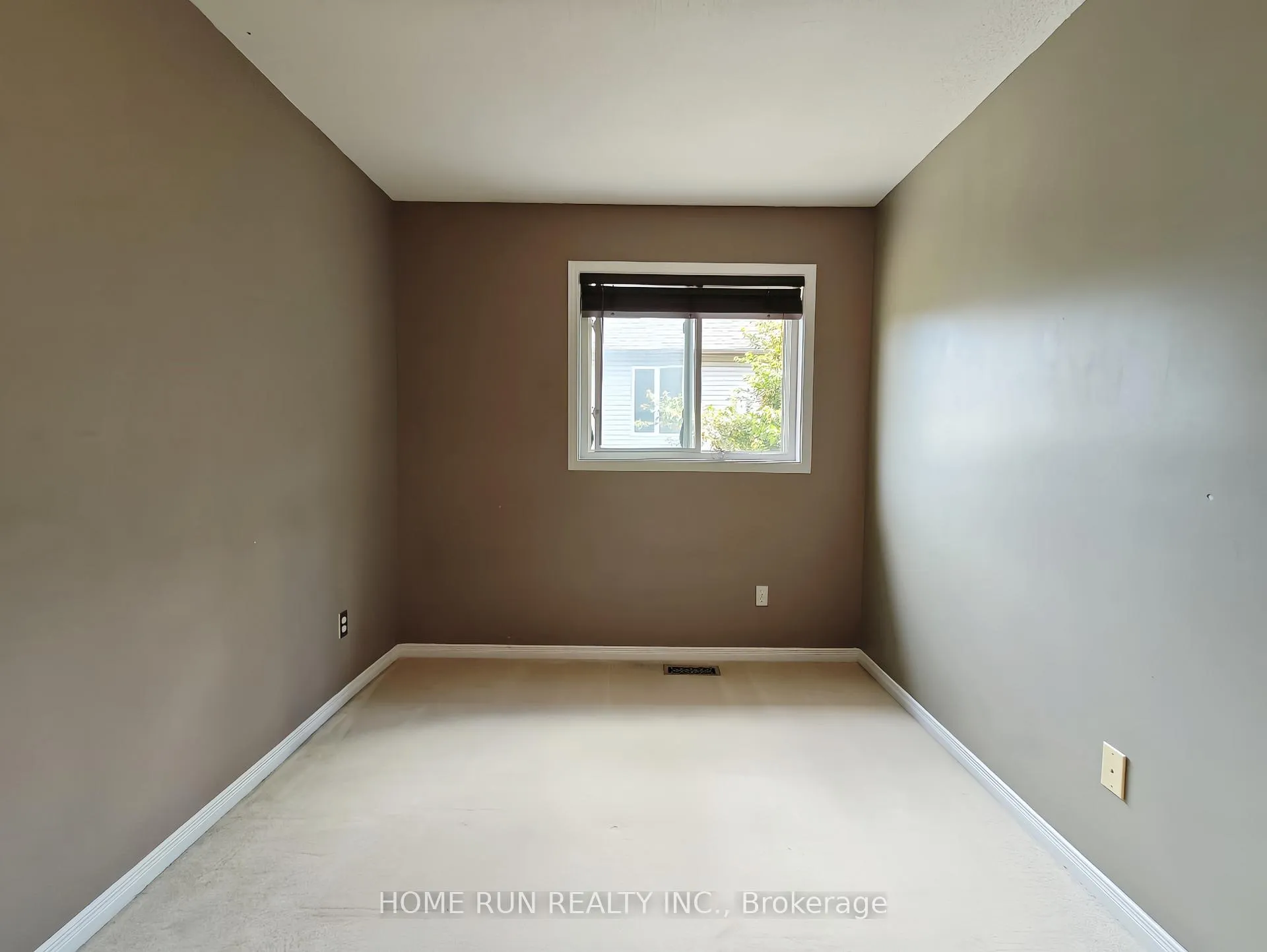 Photo 33 of Unit Unit 7, 221 Station Boulevard, Ottawa, Riverview Park — HOMEH