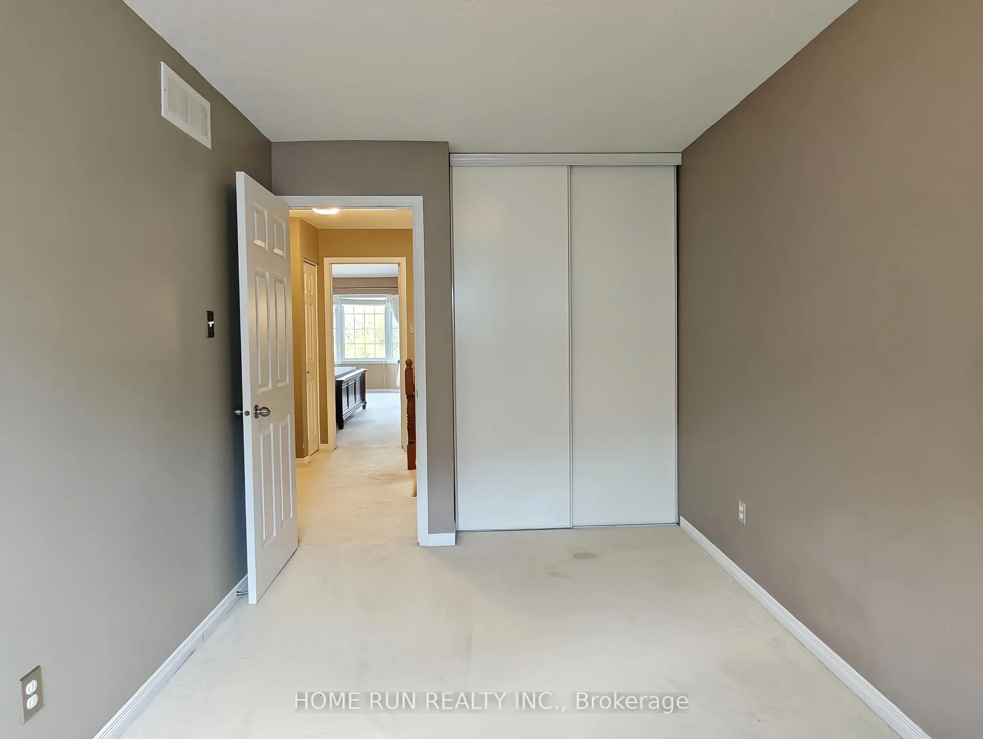 Photo 34 of Unit Unit 7, 221 Station Boulevard, Ottawa, Riverview Park — HOMEH