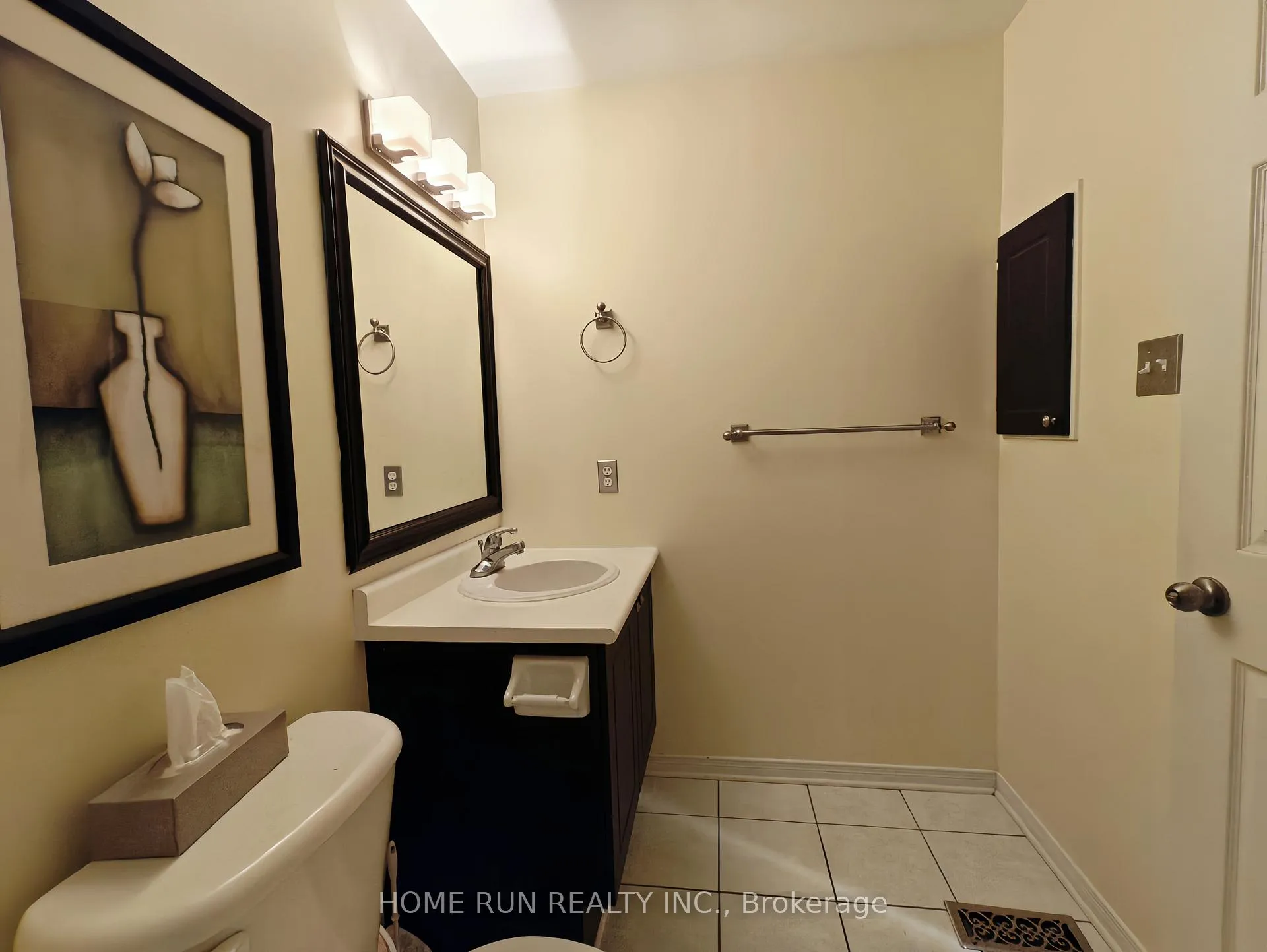 Photo 38 of Unit Unit 7, 221 Station Boulevard, Ottawa, Riverview Park — HOMEH