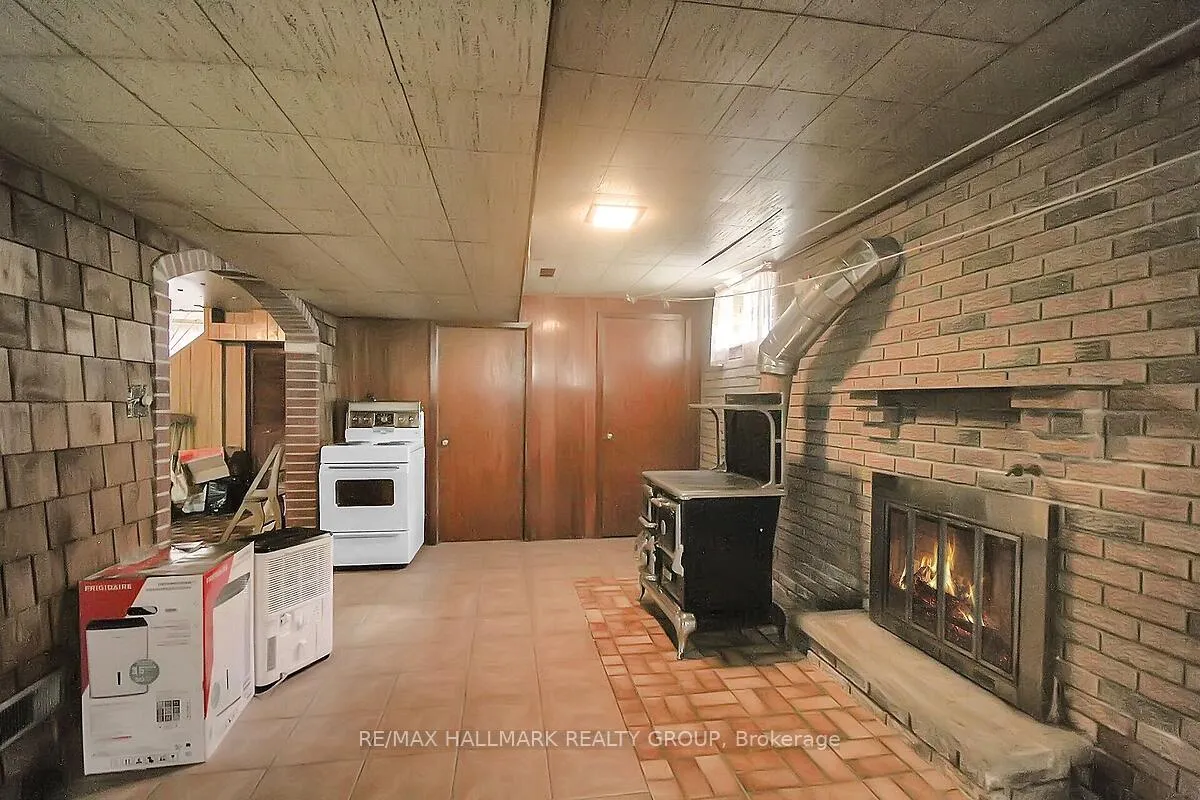 Photo 22 of 1124 Guertin Avenue, Ottawa, Billings Bridge — HOMEH