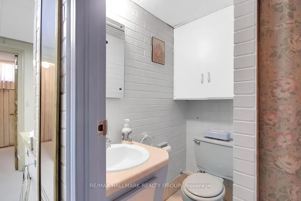 Photo 24 of 1124 Guertin Avenue, Ottawa, Billings Bridge — HOMEH