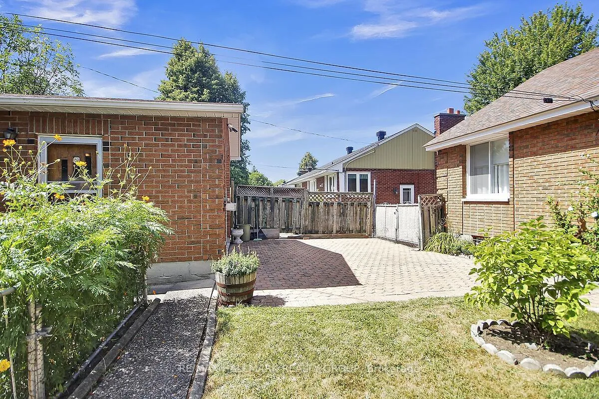 Photo 29 of 1124 Guertin Avenue, Ottawa, Billings Bridge — HOMEH