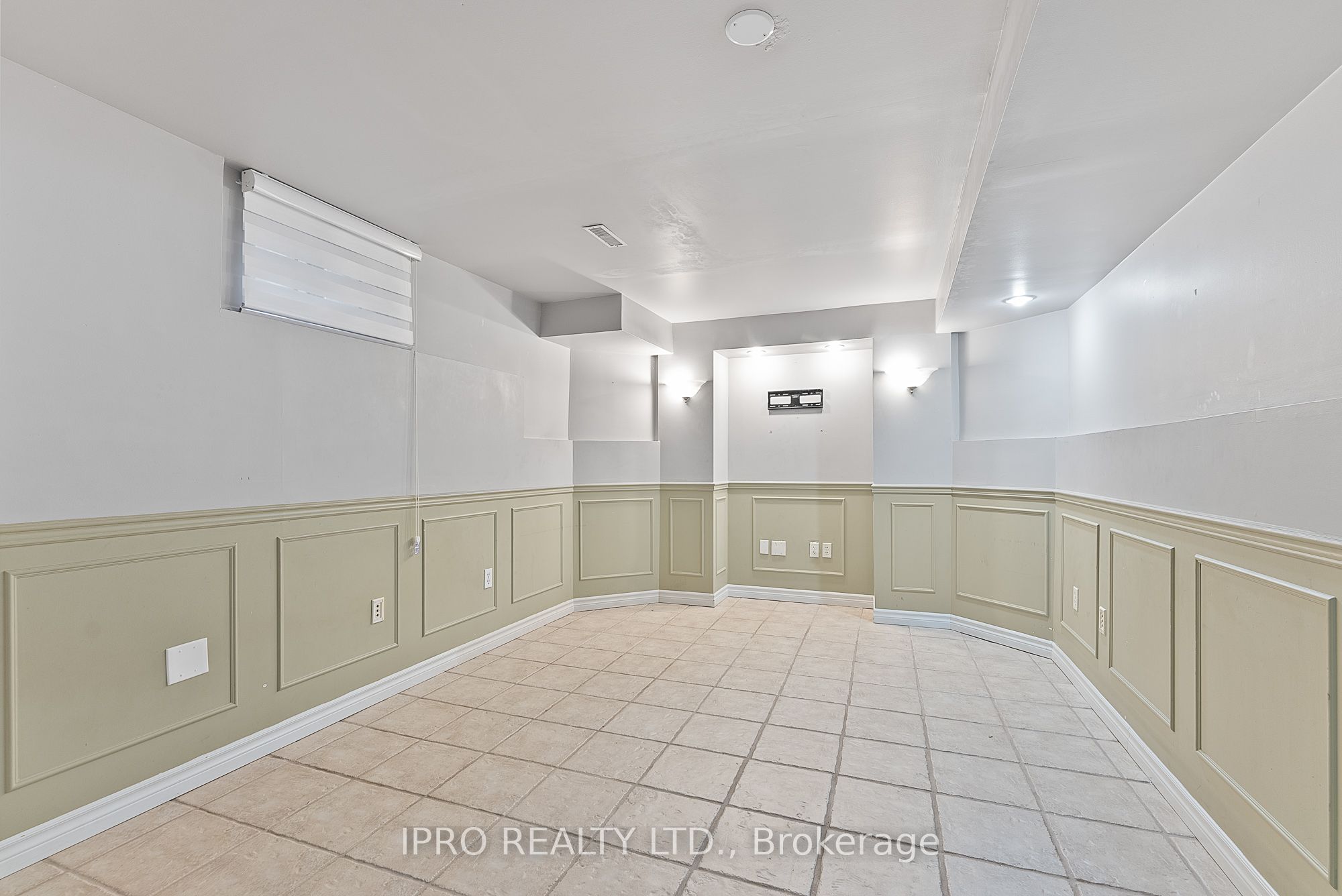 Photo 72 of 44 Bighorn Crescent, Brampton, Sandringham-Wellington — HOMEH