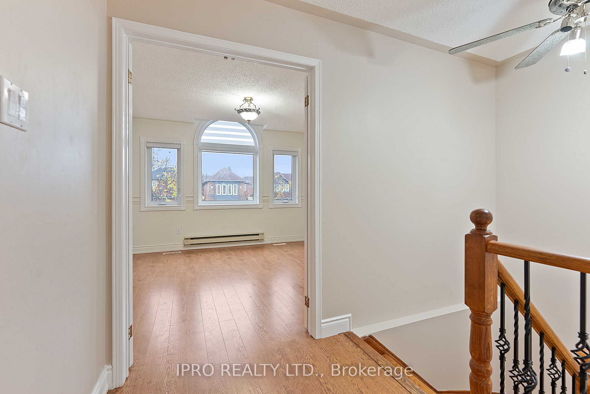 Photo 63 of 44 Bighorn Crescent, Brampton, Sandringham-Wellington — HOMEH