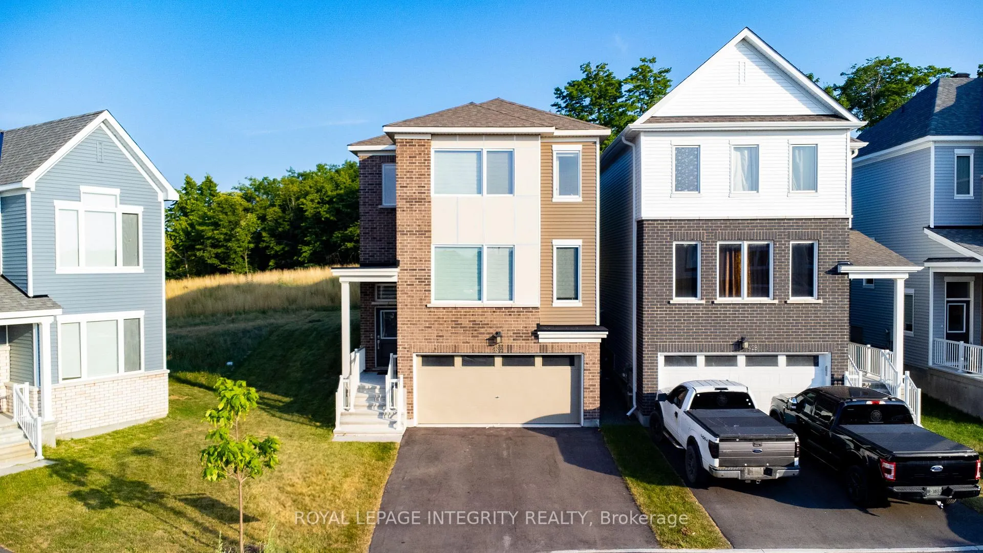 Photo 3 of 432 Appalachian Circle, Ottawa, Barrhaven - Half Moon Bay — HOMEH