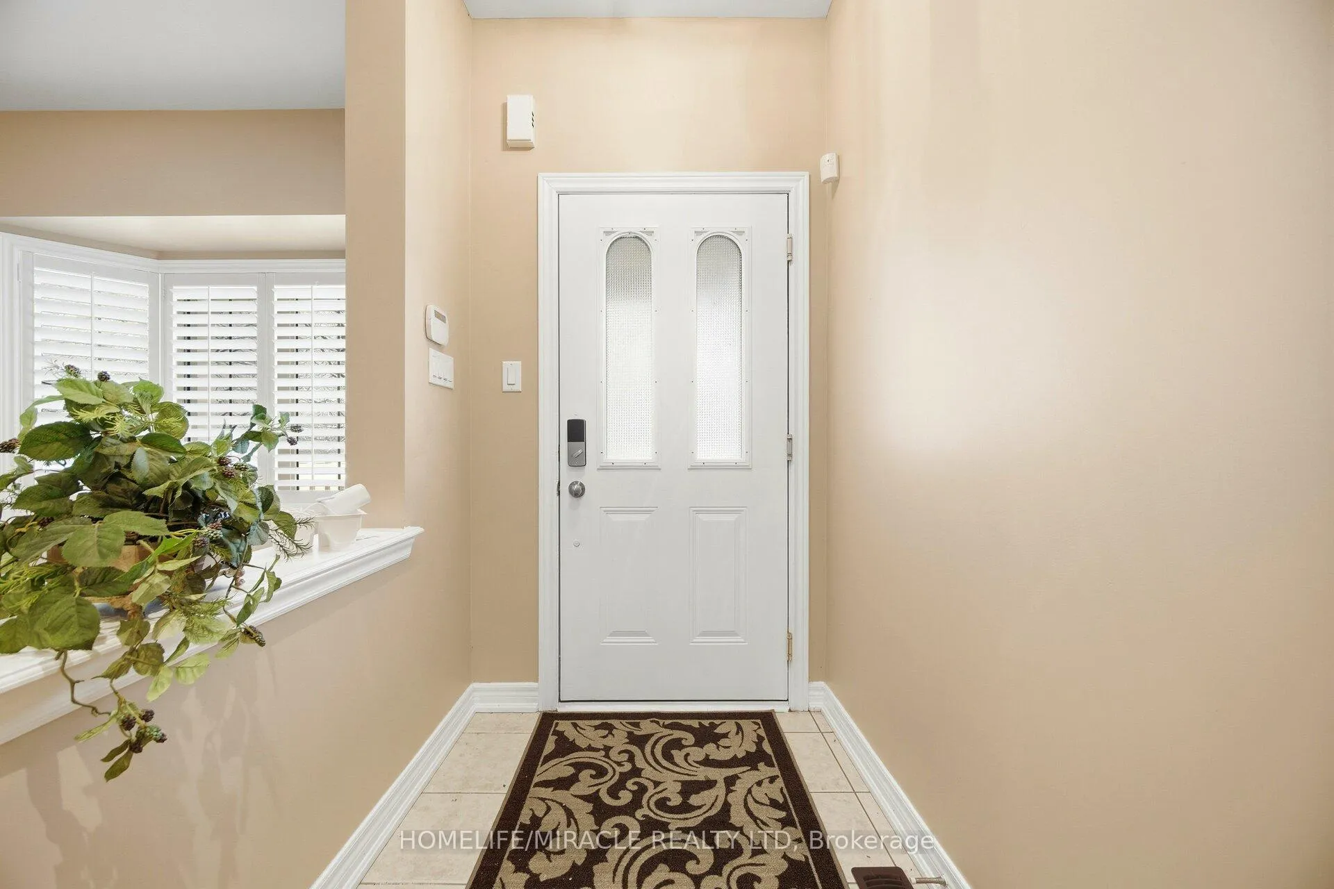 Photo 5 of 3 Galea Drive, Ajax, Central East — HOMEH