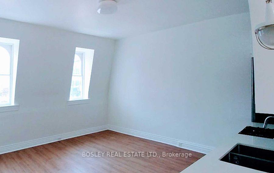 Photo 10 of Unit 3, 988 Queen Street W, Toronto, Trinity-Bellwoods — HOMEH