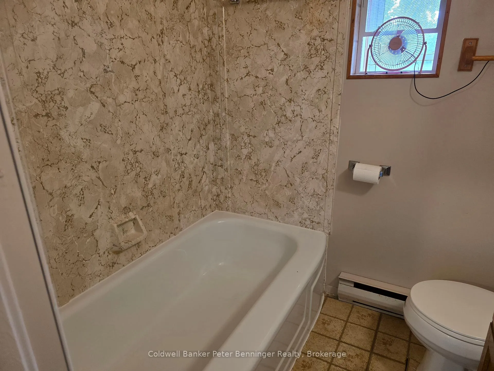 Photo 14 of 233 Queen Street S, Arran-Elderslie — HOMEH