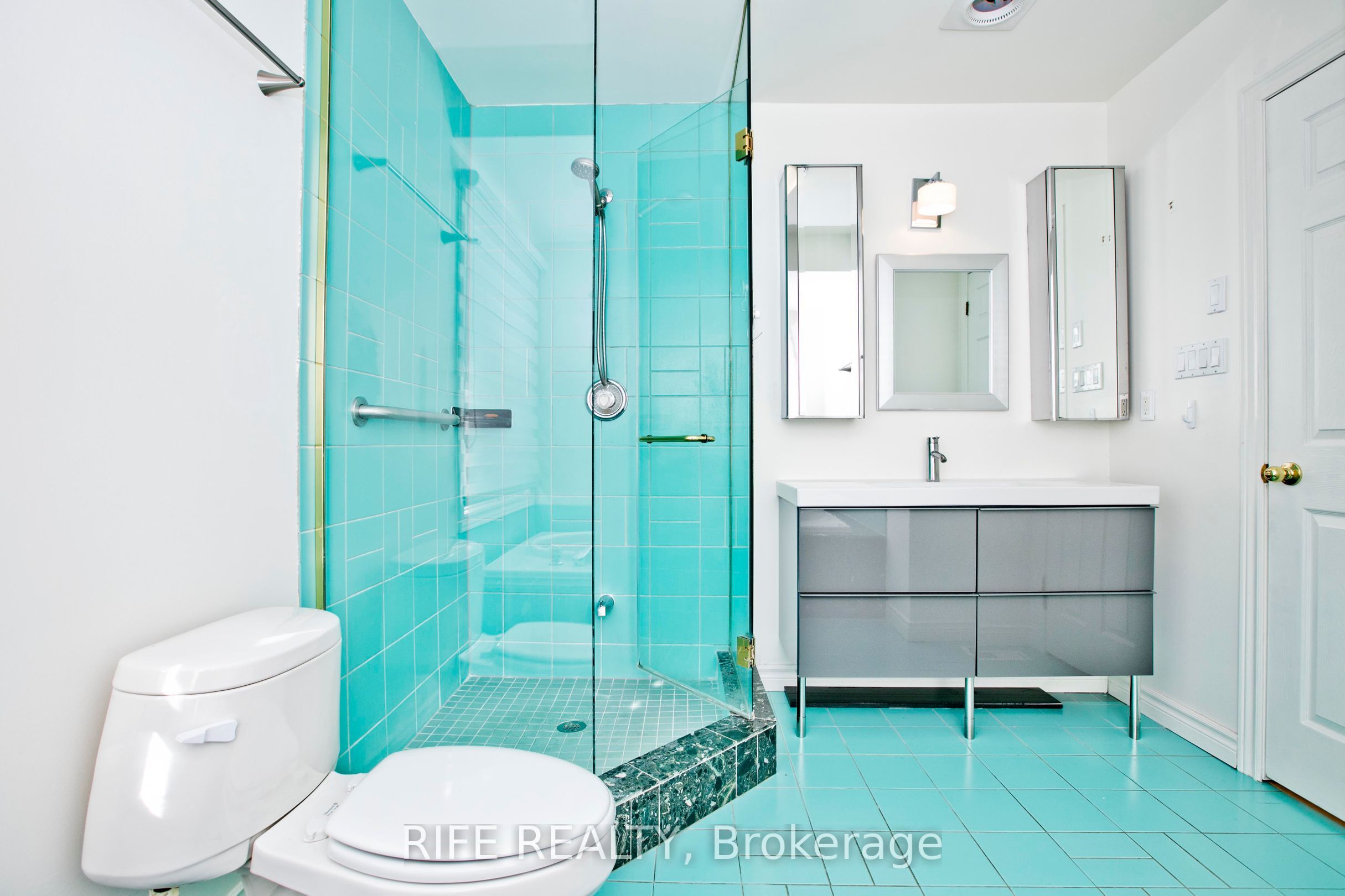 Photo 68 of 573 Old Orchard Grove, Toronto, Bedford Park-Nortown — HOMEH