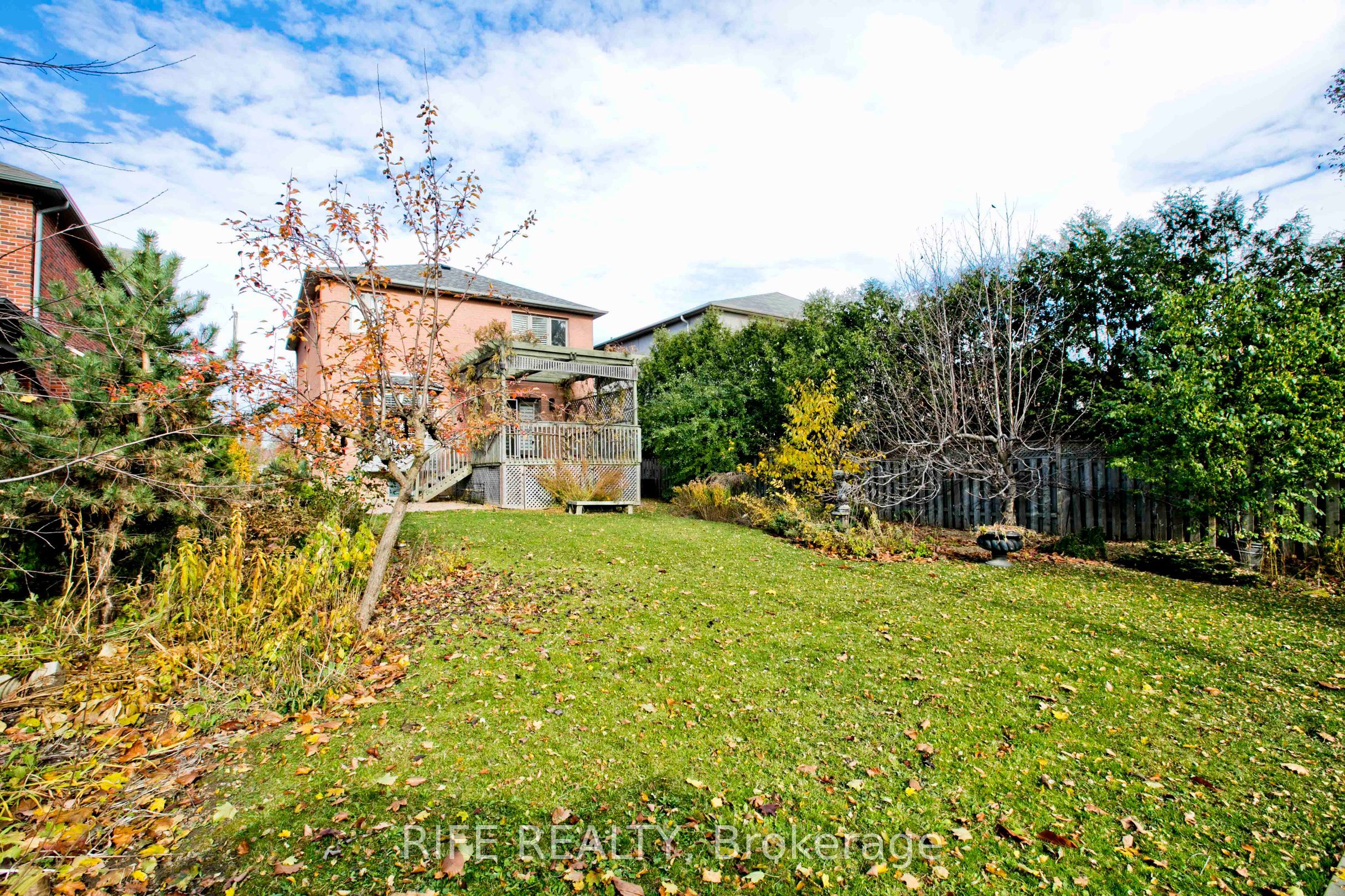 Photo 76 of 573 Old Orchard Grove, Toronto, Bedford Park-Nortown — HOMEH