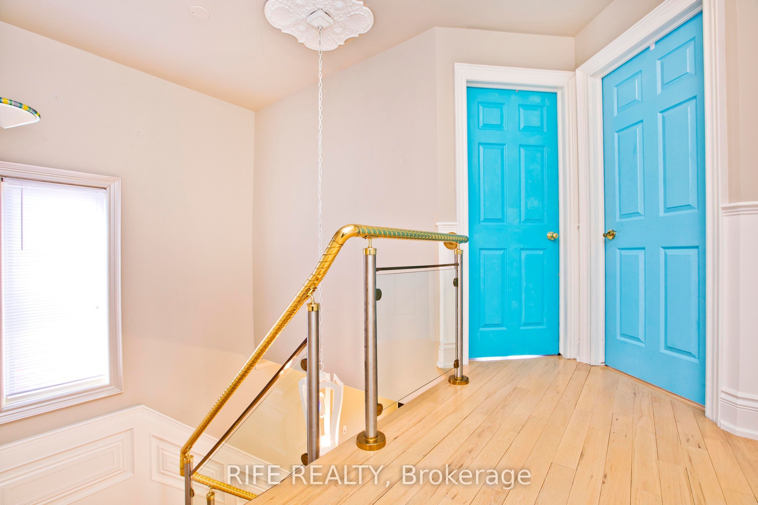 Photo 57 of 573 Old Orchard Grove, Toronto, Bedford Park-Nortown — HOMEH