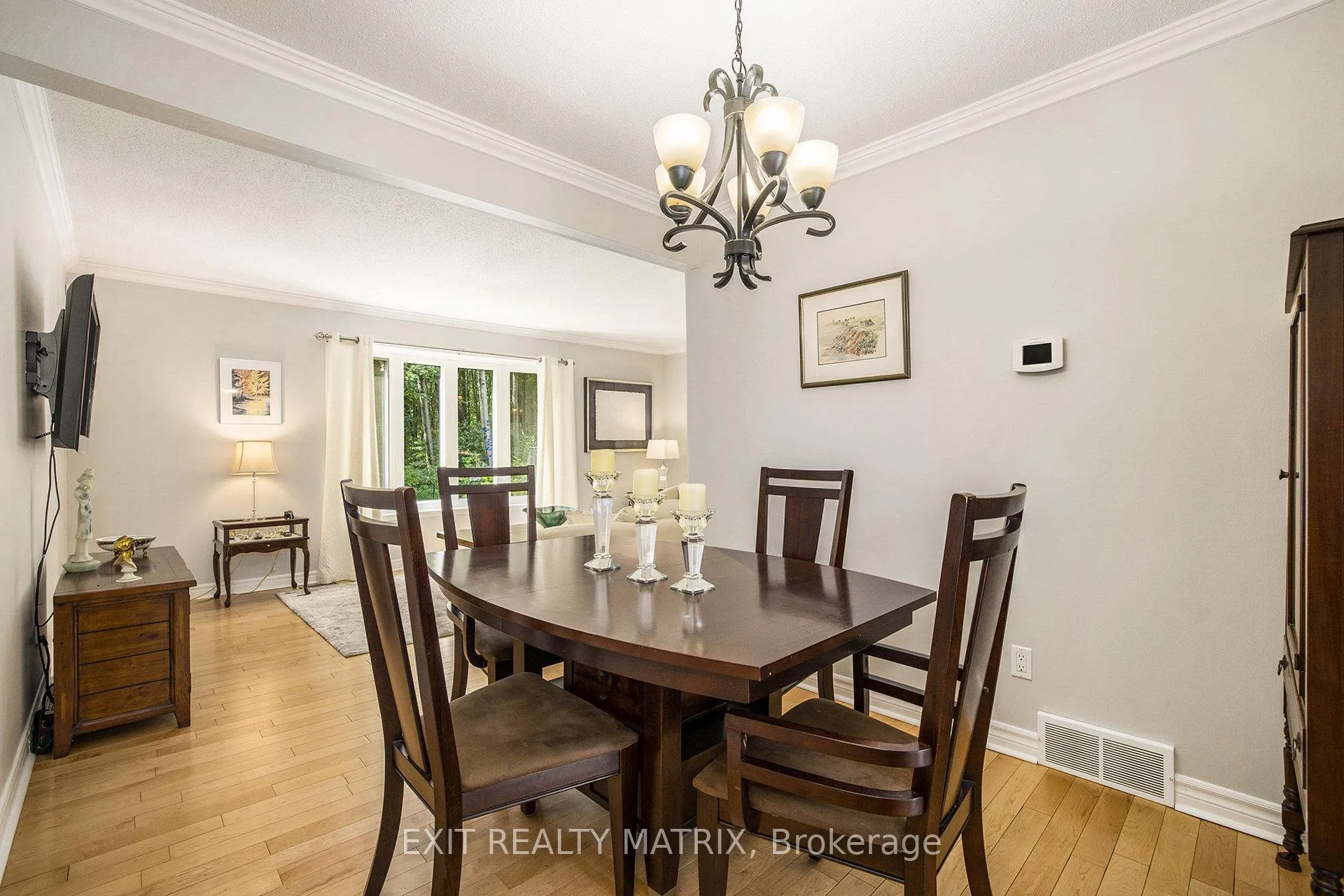 Photo 17 of 30 Glen Park Drive, Ottawa, Blackburn Hamlet (South) — HOMEH
