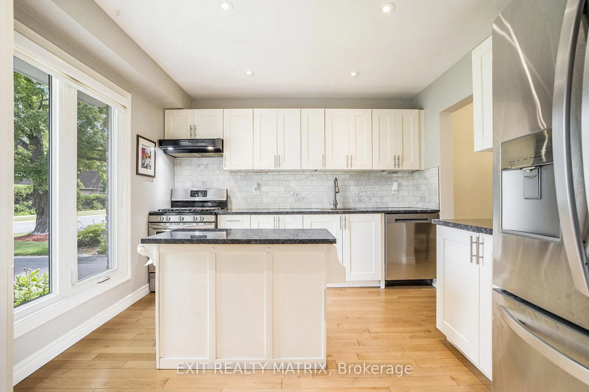 Photo 18 of 30 Glen Park Drive, Ottawa, Blackburn Hamlet (South) — HOMEH