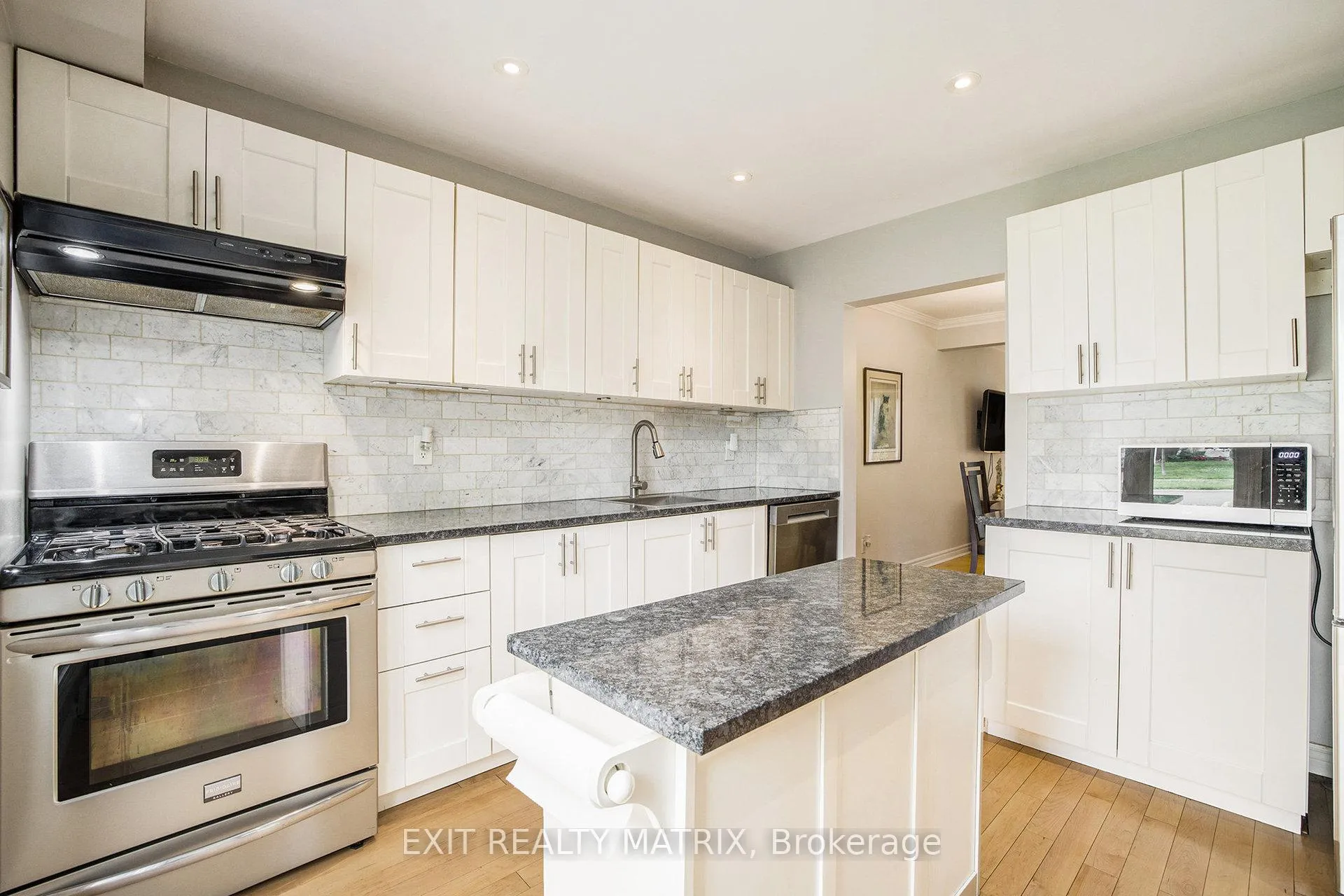 Photo 19 of 30 Glen Park Drive, Ottawa, Blackburn Hamlet (South) — HOMEH