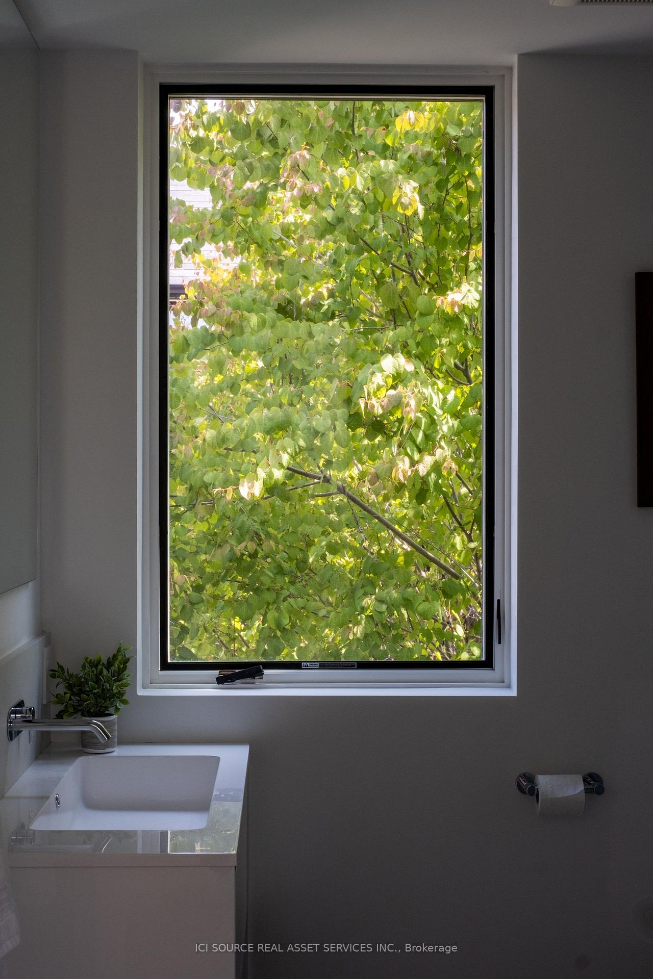 Photo 8 of 63 Croft Street, Toronto, University — HOMEH