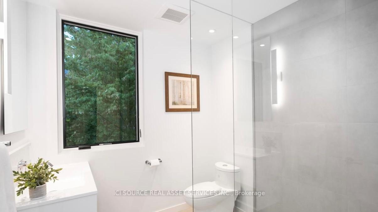 Photo 9 of 63 Croft Street, Toronto, University — HOMEH