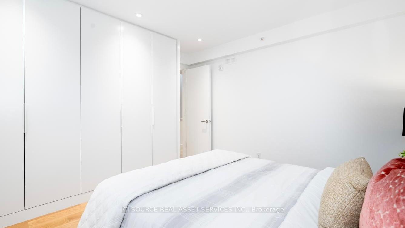 Photo 10 of 63 Croft Street, Toronto, University — HOMEH