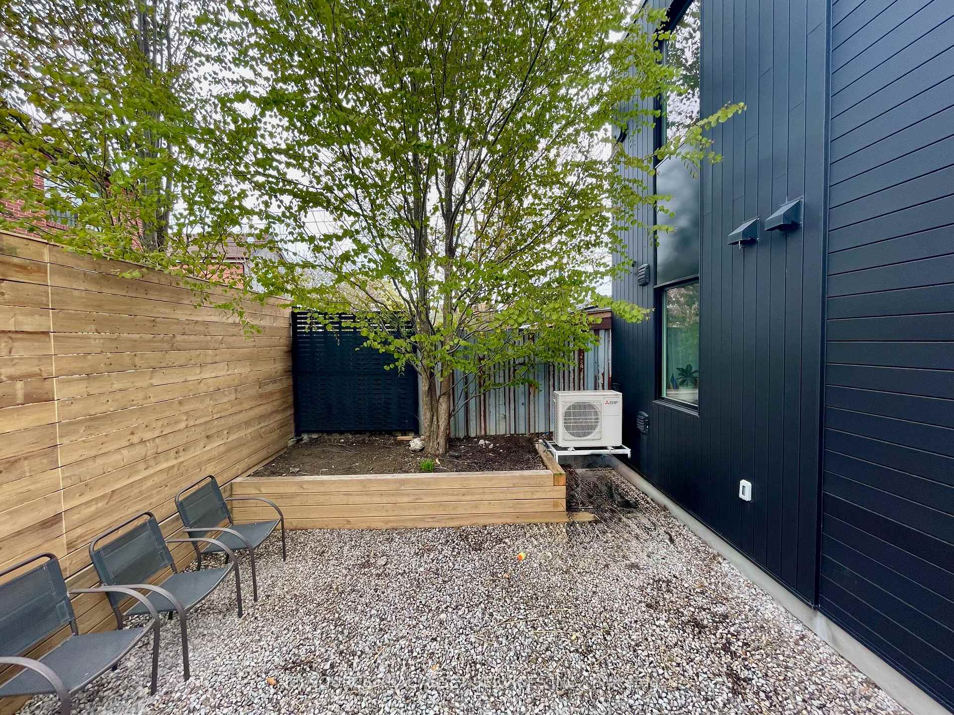 Photo 14 of 63 Croft Street, Toronto, University — HOMEH