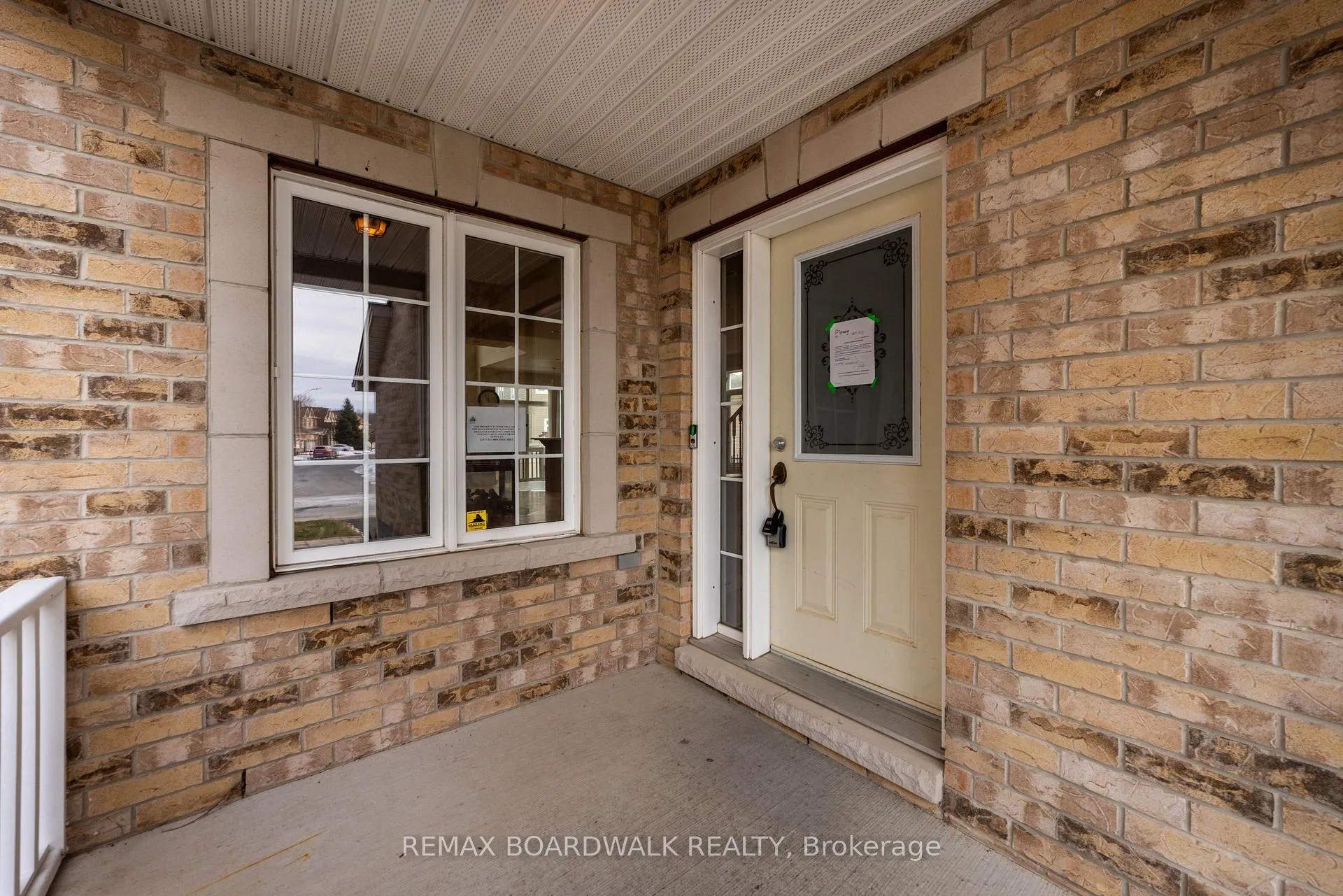 Photo 4 of 5090 North Bluff Drive, Ottawa, Riverside South/Gloucester Glen — HOMEH