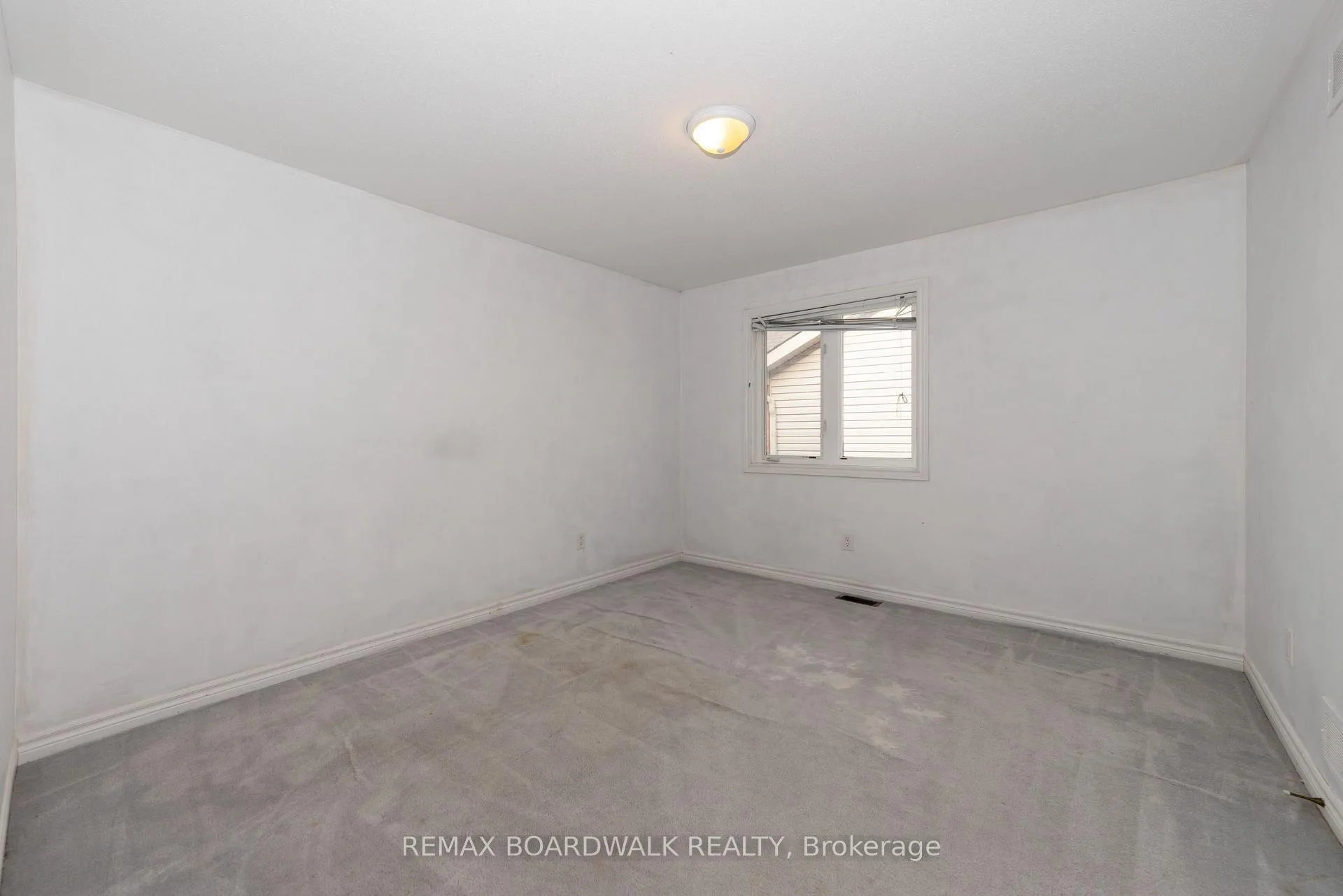 Photo 25 of 5090 North Bluff Drive, Ottawa, Riverside South/Gloucester Glen — HOMEH
