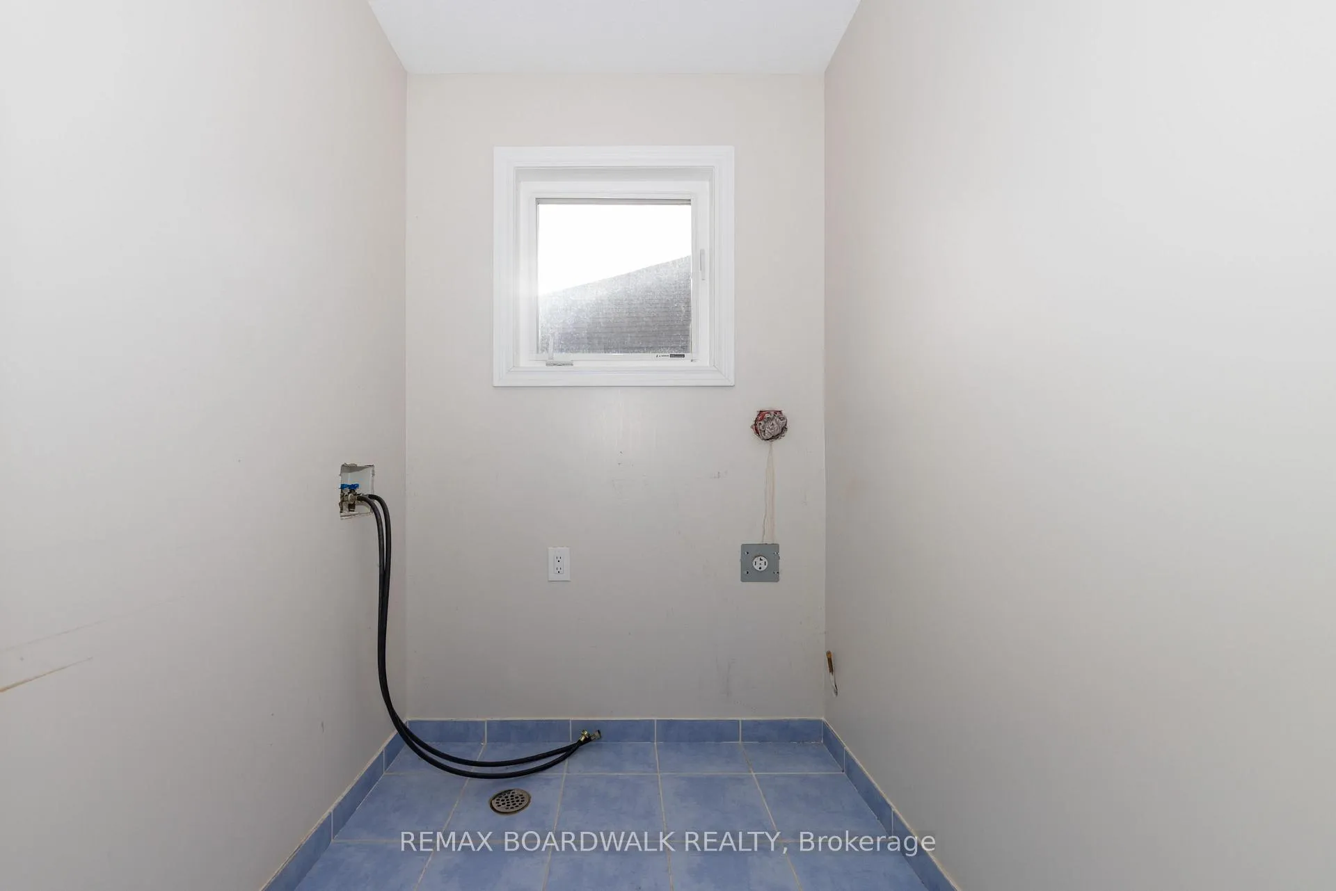 Photo 26 of 5090 North Bluff Drive, Ottawa, Riverside South/Gloucester Glen — HOMEH