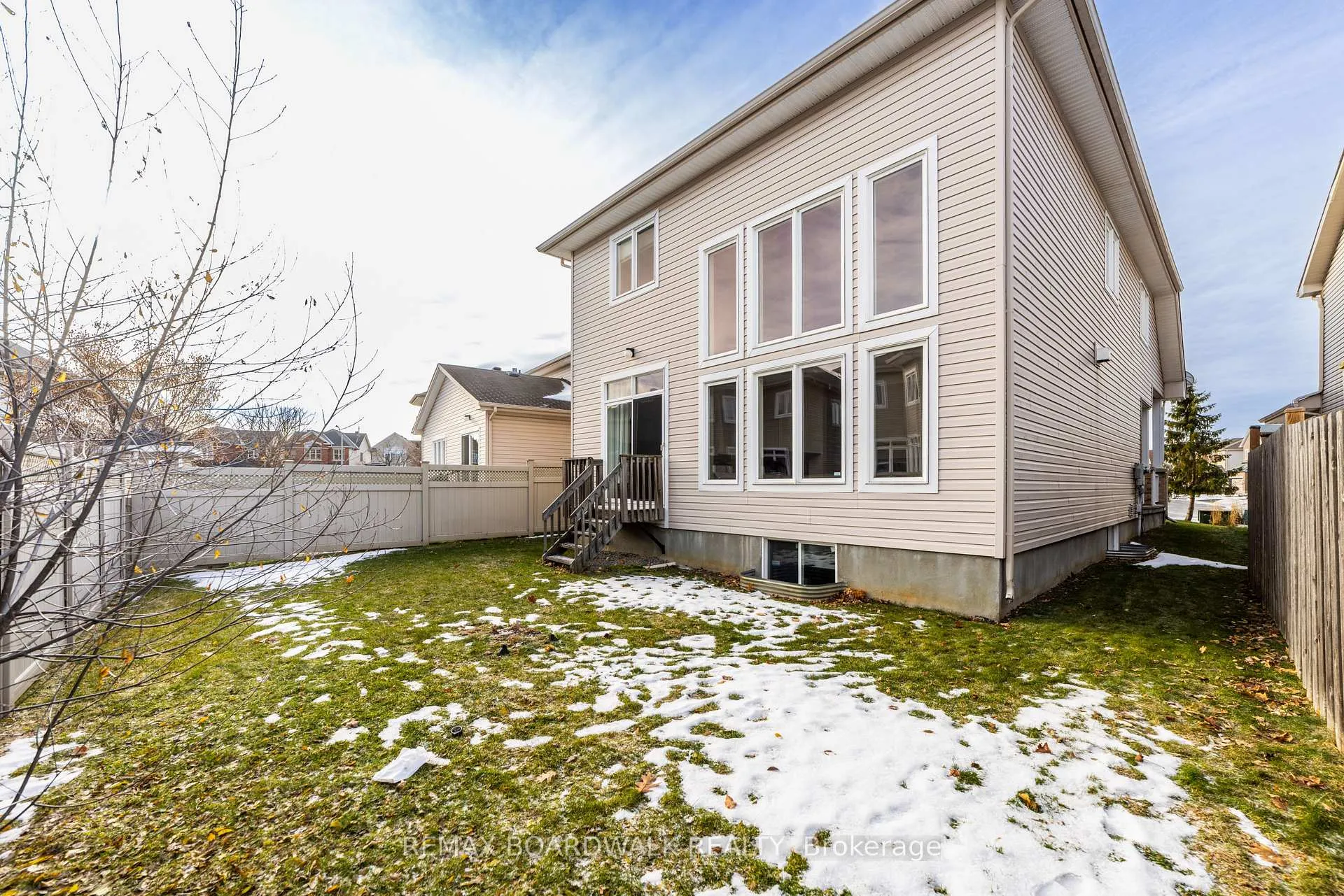 Photo 34 of 5090 North Bluff Drive, Ottawa, Riverside South/Gloucester Glen — HOMEH
