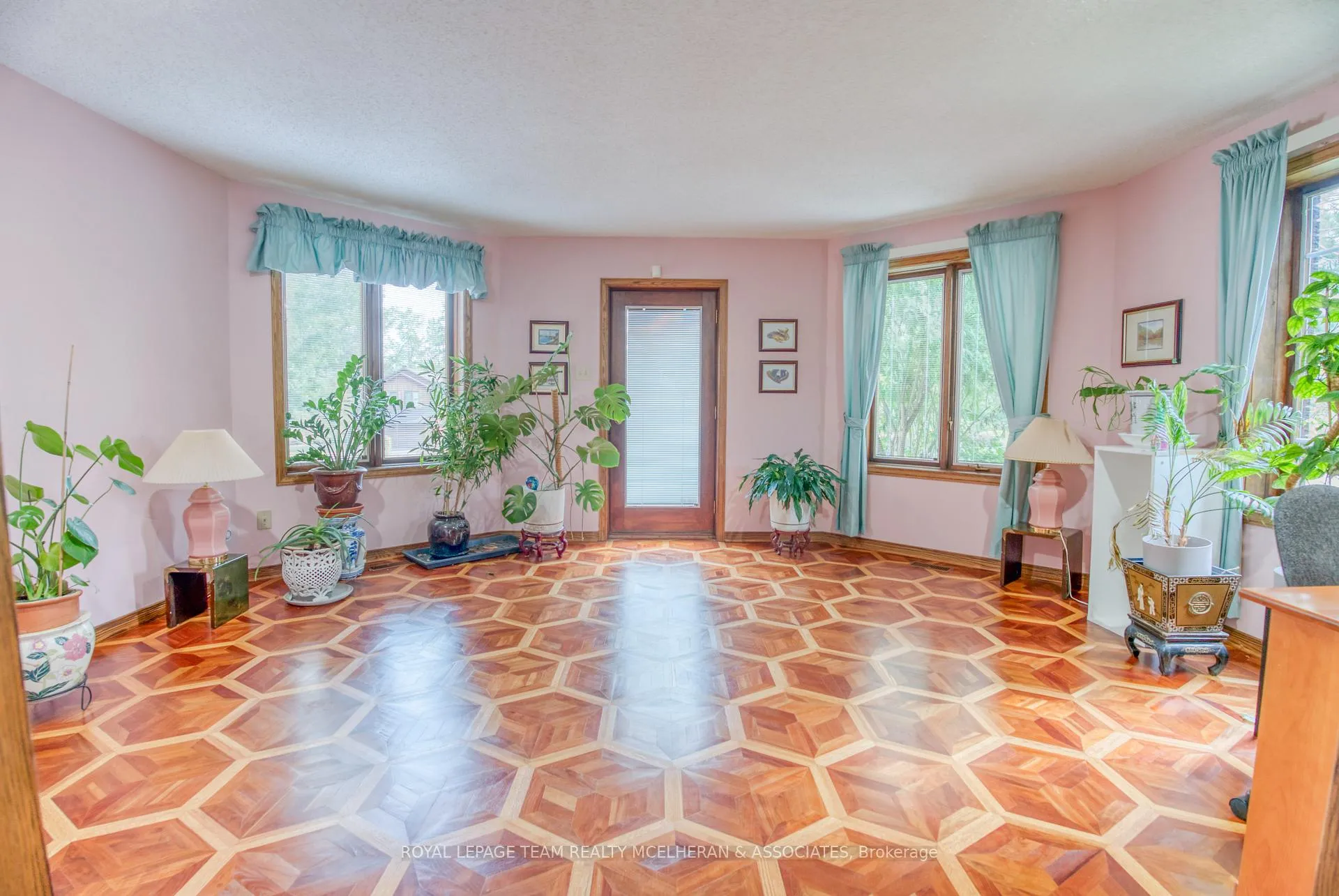 Photo 45 of 8 Woodsia Avenue, Ottawa, Cedar Hill/Orchard Estates — HOMEH
