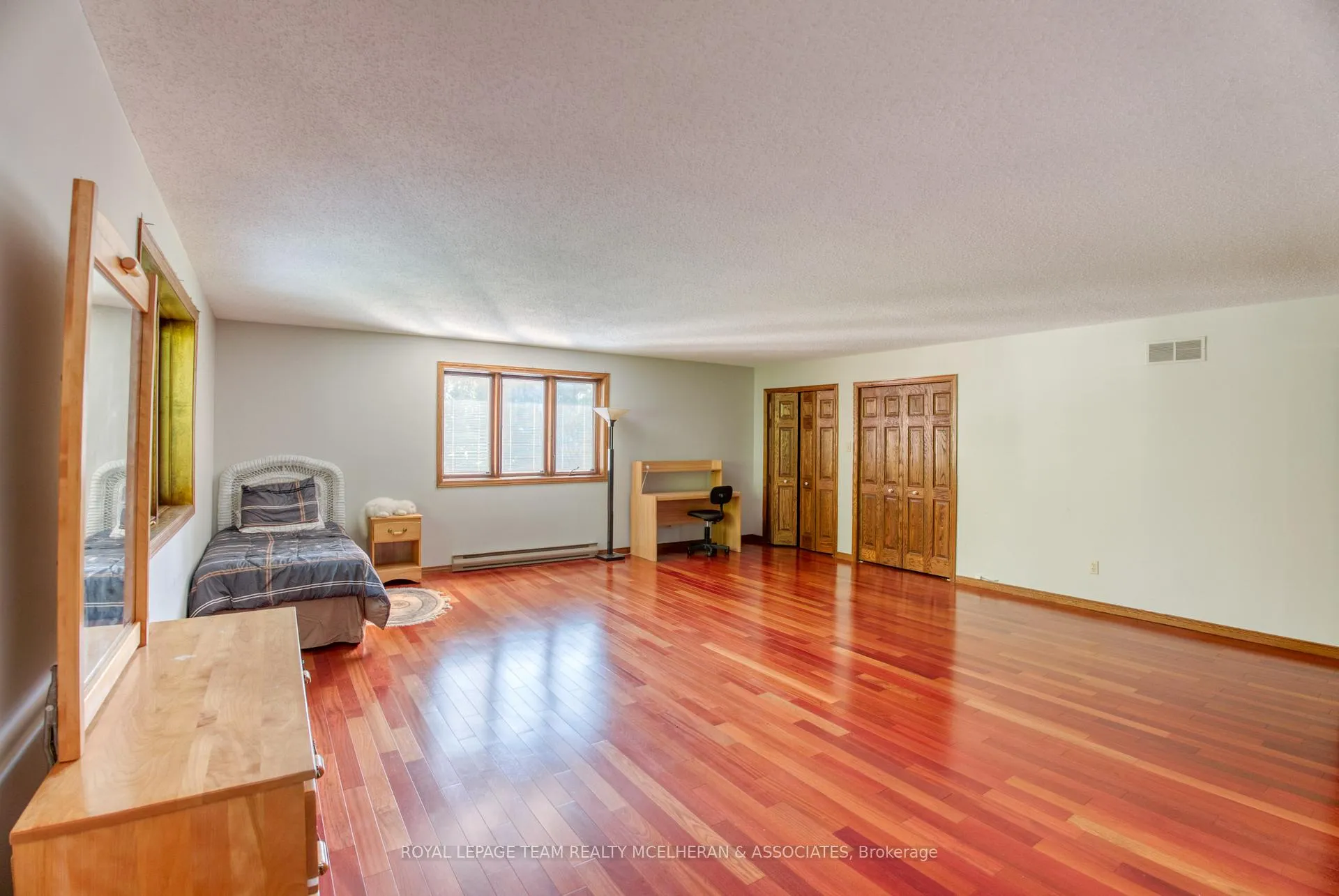Photo 63 of 8 Woodsia Avenue, Ottawa, Cedar Hill/Orchard Estates — HOMEH