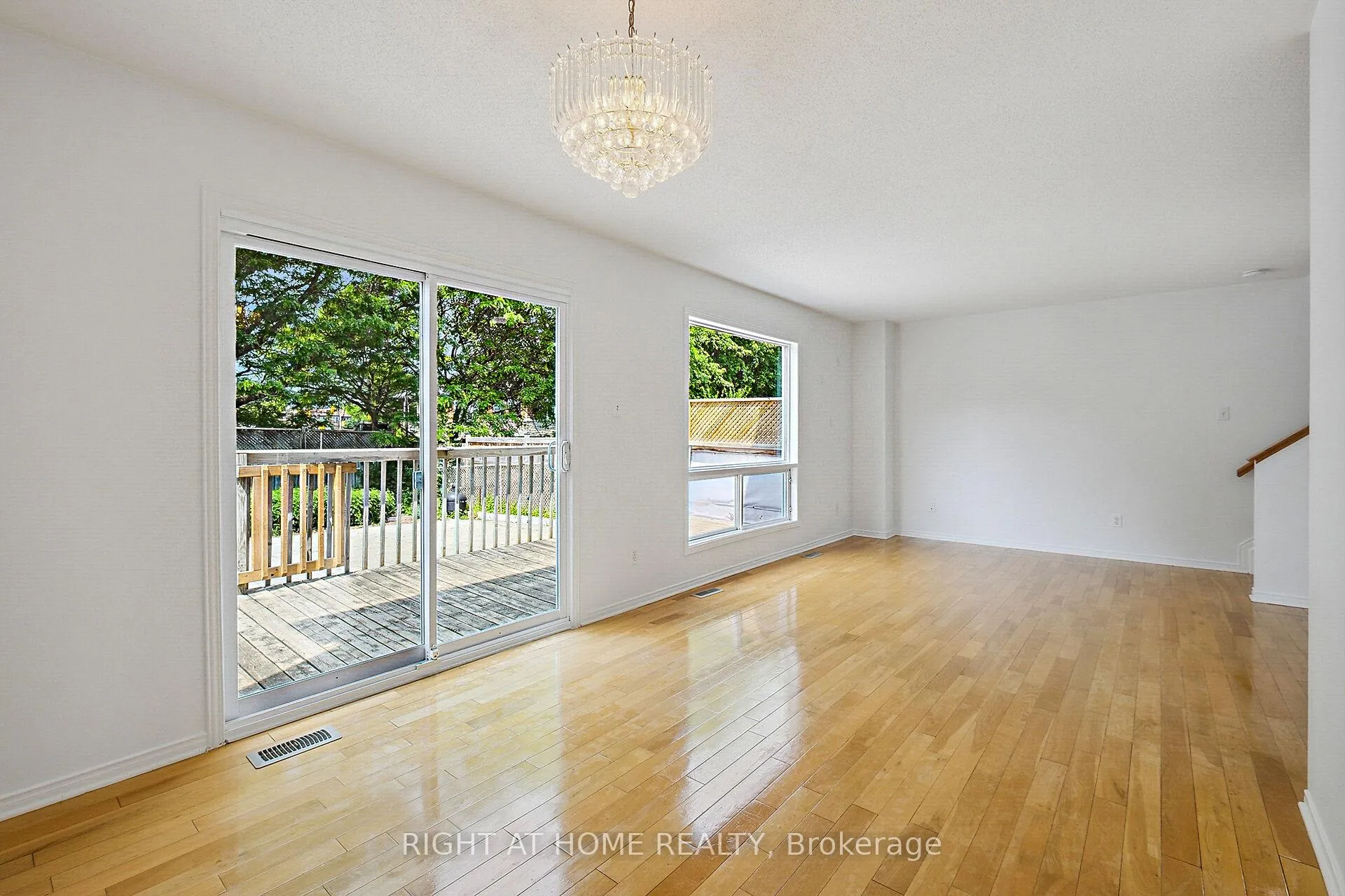 Photo 35 of 5119 Lerner Way, Ottawa, Beacon Hill South — HOMEH