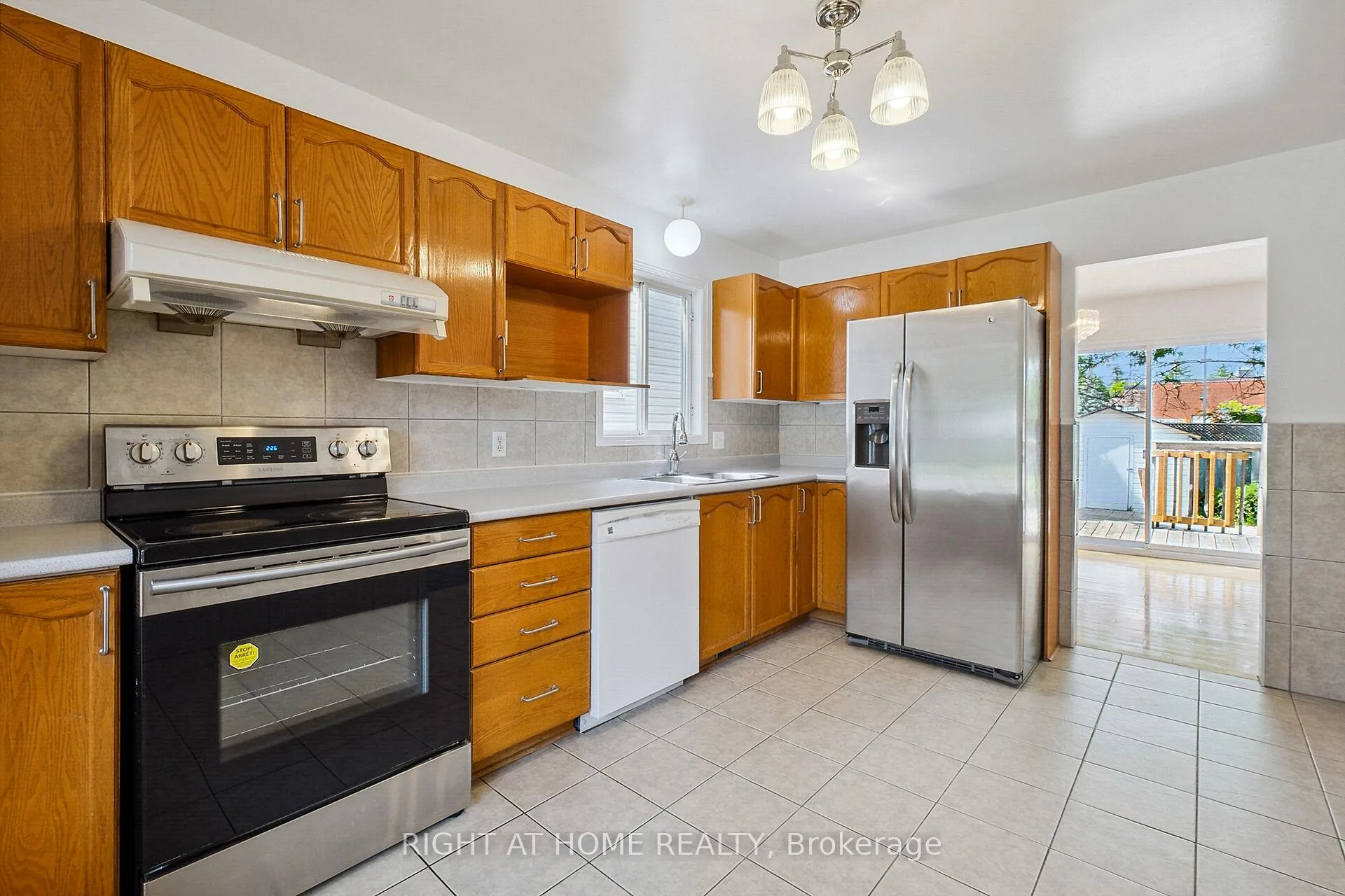 Photo 51 of 5119 Lerner Way, Ottawa, Beacon Hill South — HOMEH