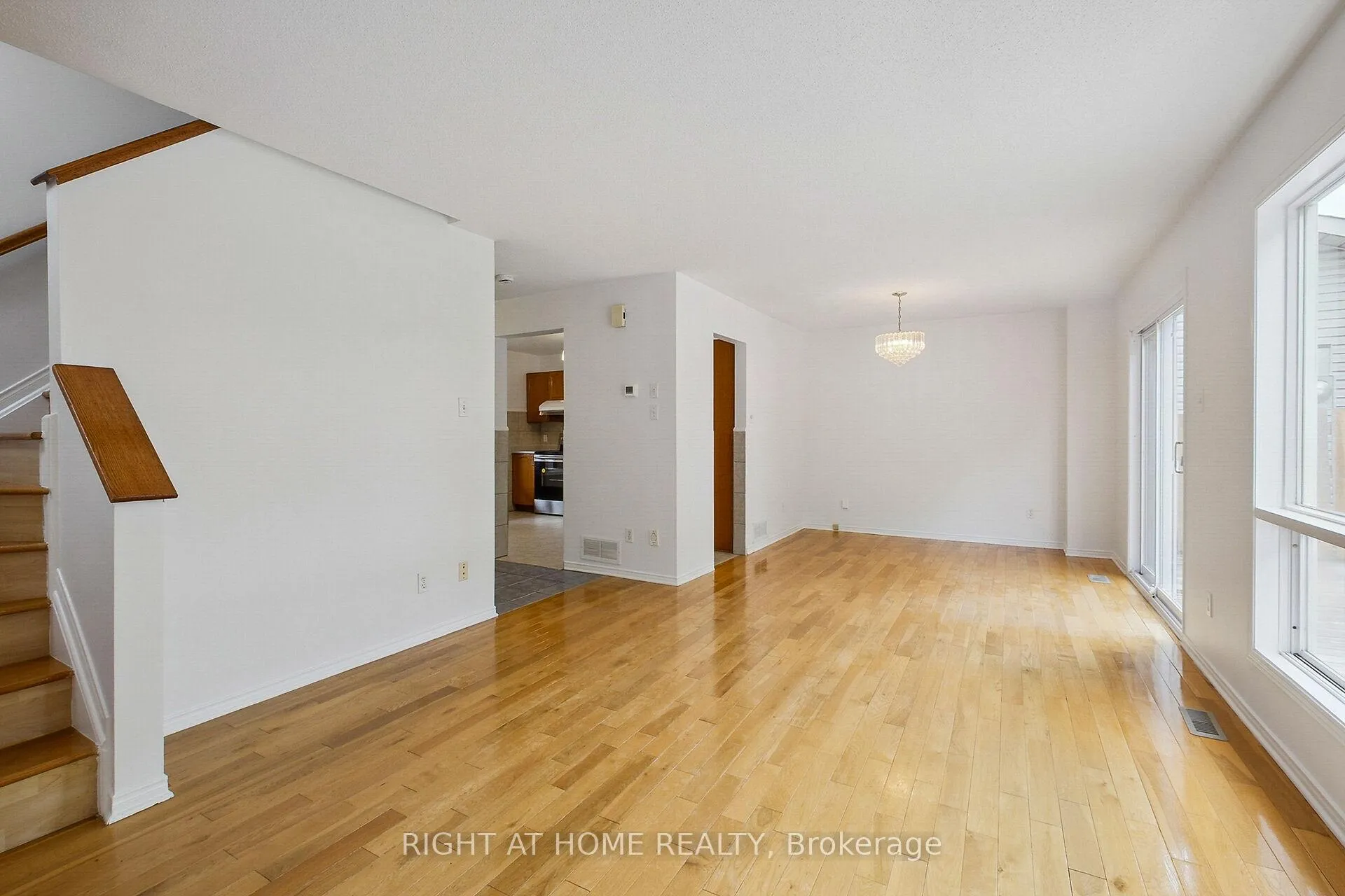 Photo 71 of 5119 Lerner Way, Ottawa, Beacon Hill South — HOMEH