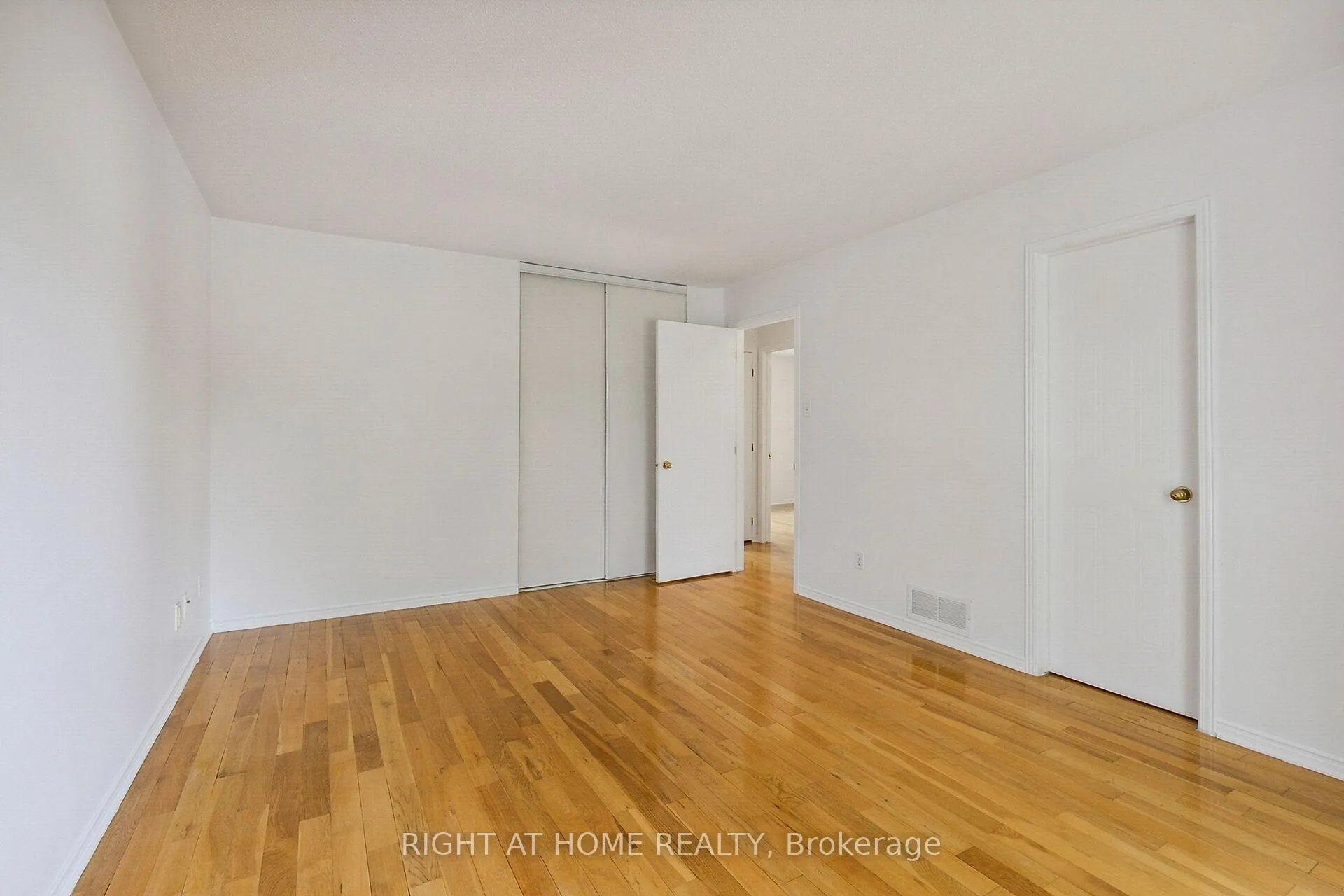 Photo 94 of 5119 Lerner Way, Ottawa, Beacon Hill South — HOMEH