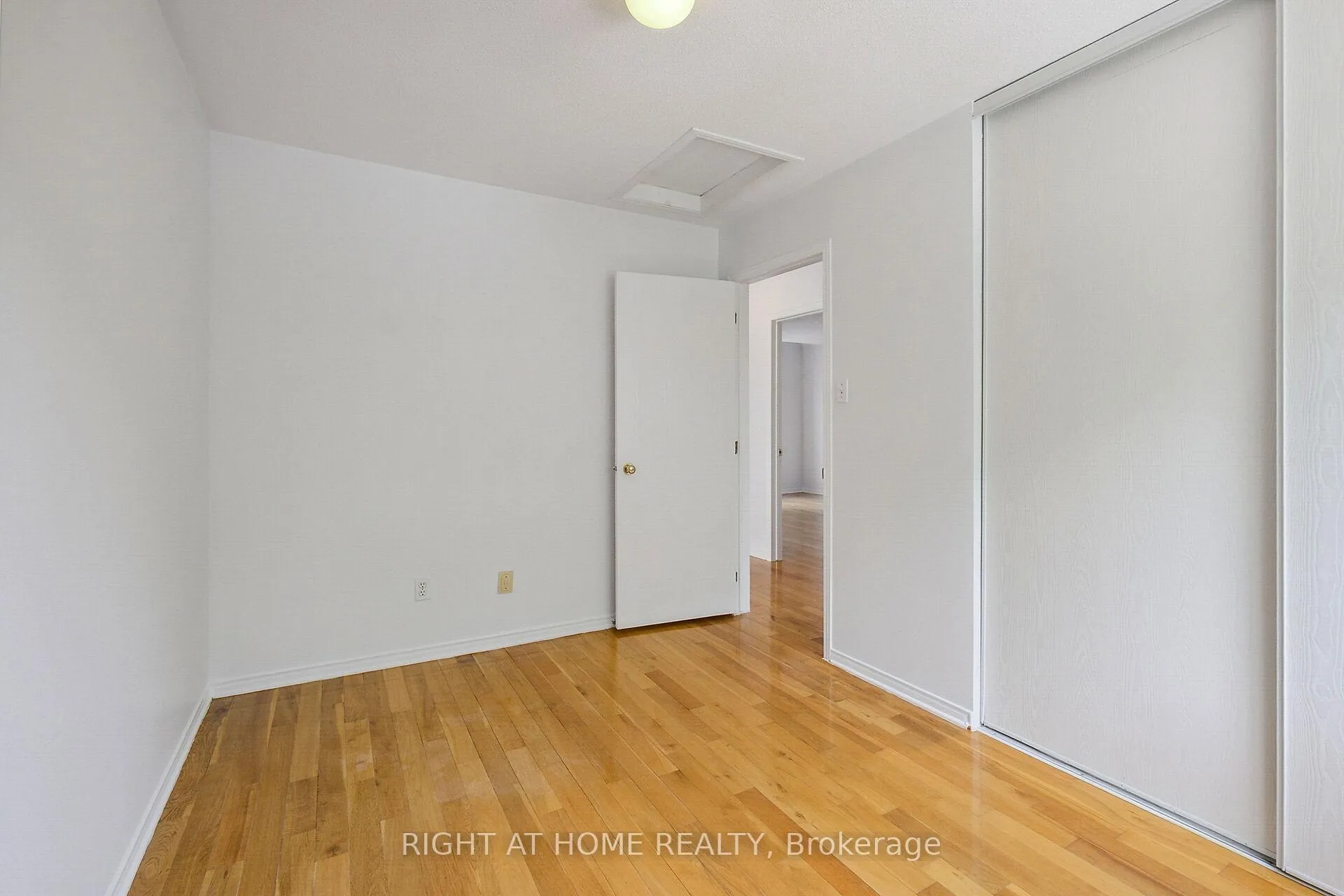 Photo 105 of 5119 Lerner Way, Ottawa, Beacon Hill South — HOMEH