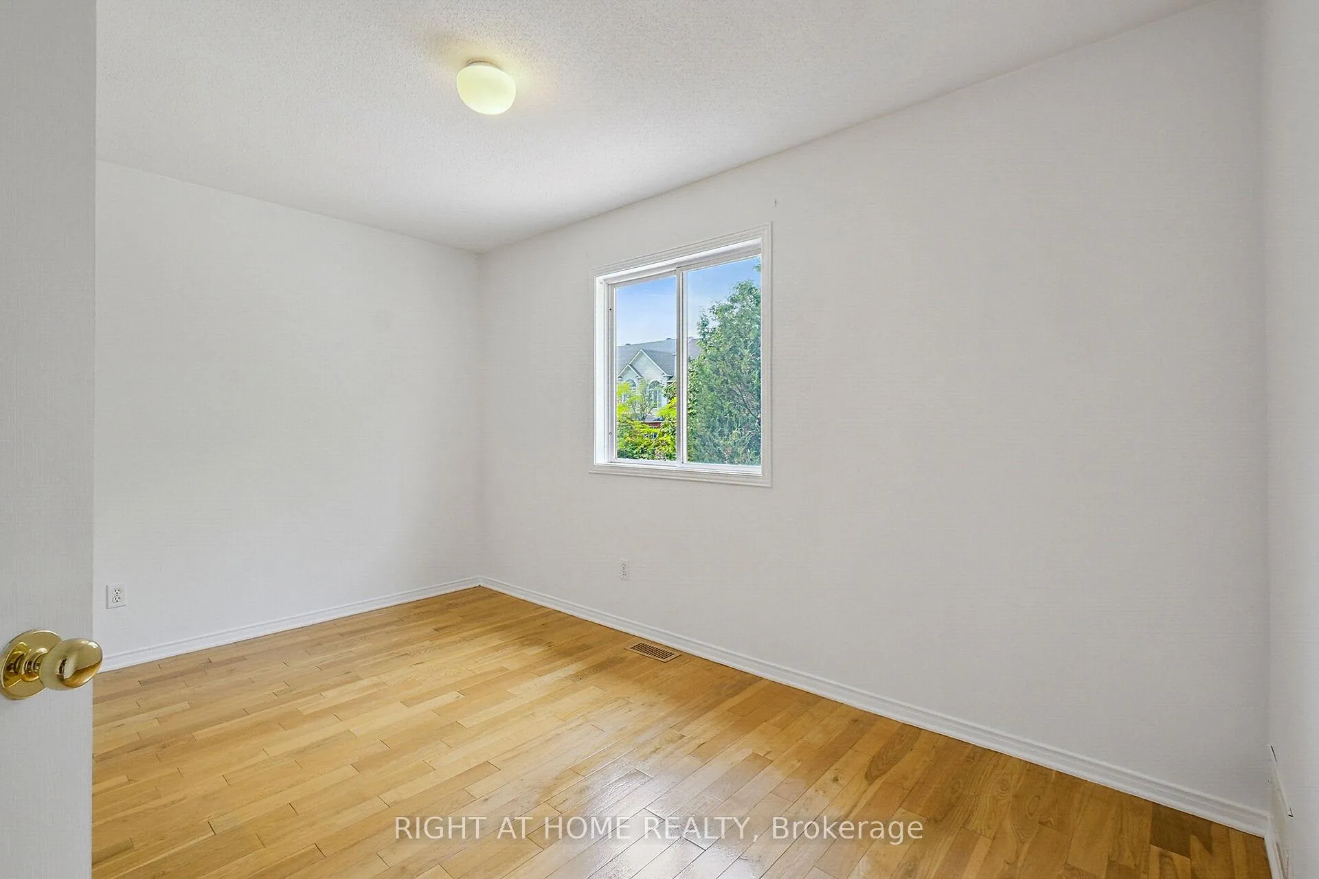 Photo 117 of 5119 Lerner Way, Ottawa, Beacon Hill South — HOMEH