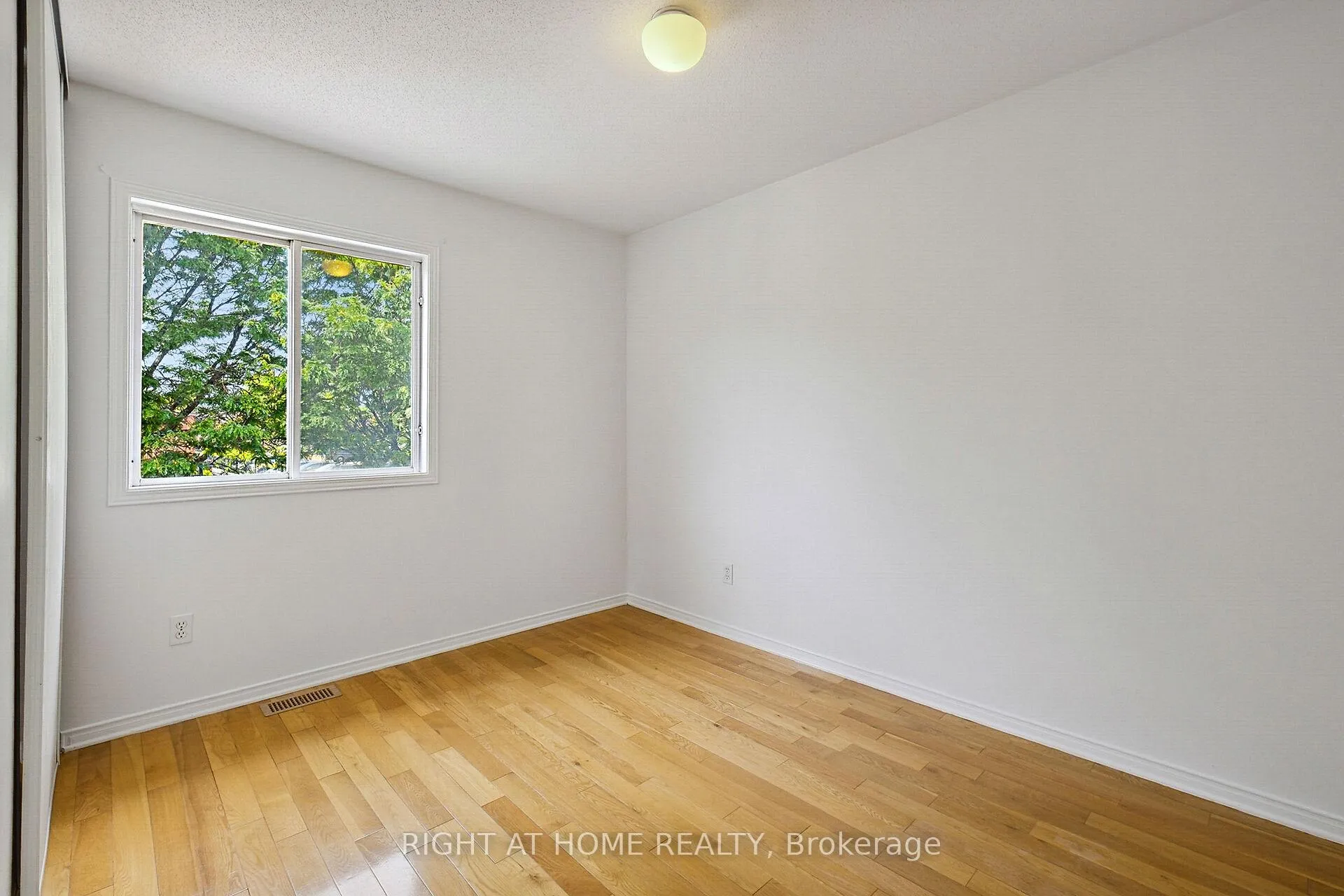 Photo 121 of 5119 Lerner Way, Ottawa, Beacon Hill South — HOMEH