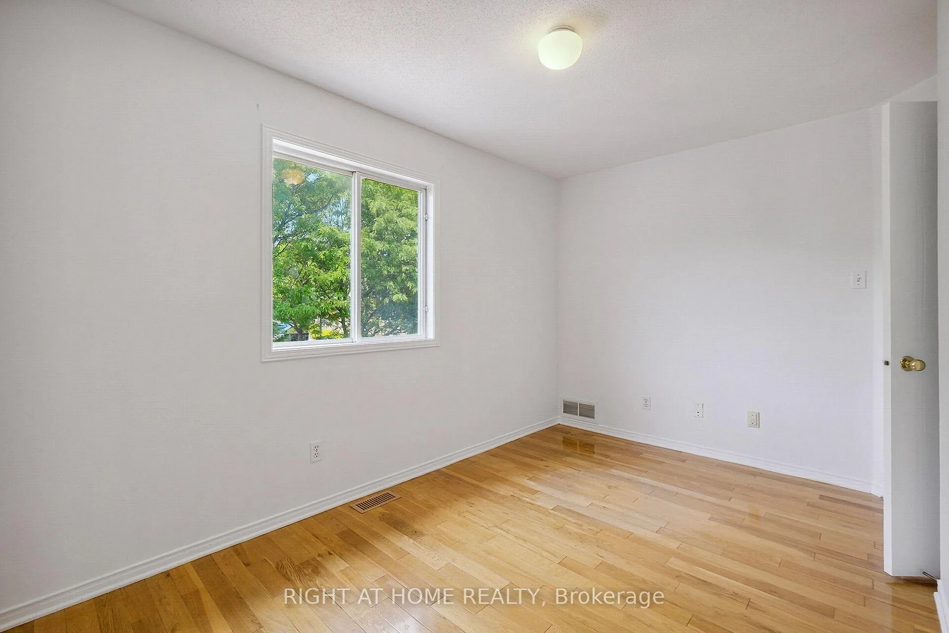 Photo 137 of 5119 Lerner Way, Ottawa, Beacon Hill South — HOMEH