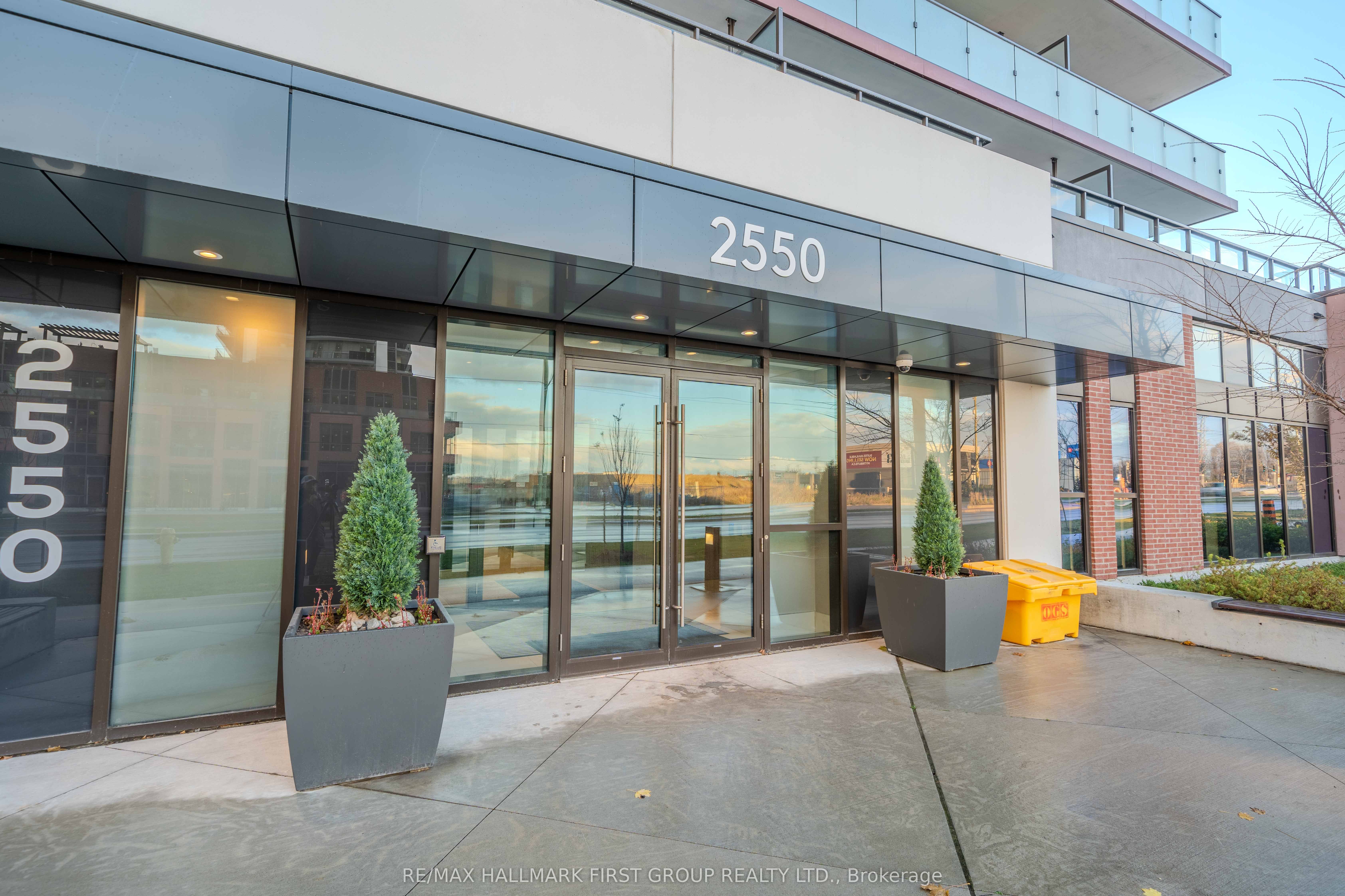 Photo 2 of Unit 311, 2550 Simcoe Street N, Oshawa, Windfields — HOMEH