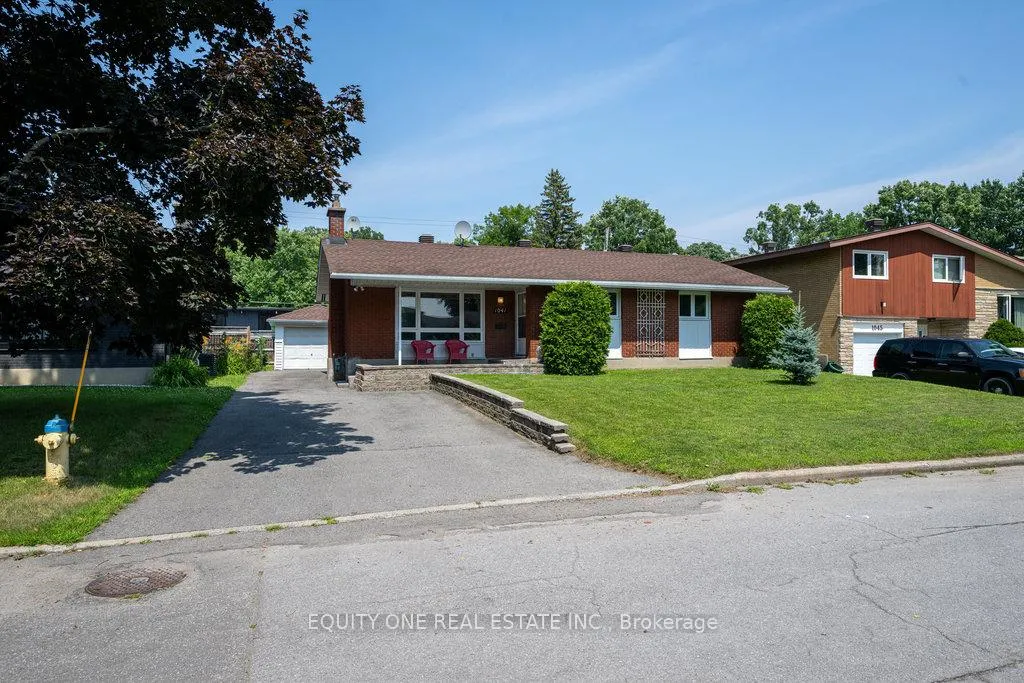 Photo 2 of 1041 Wiseman Crescent, Ottawa, Riverside Park — HOMEH