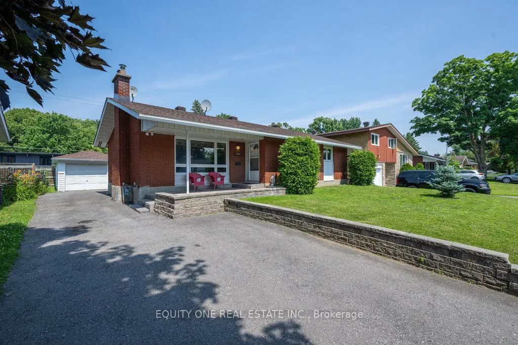 Photo 3 of 1041 Wiseman Crescent, Ottawa, Riverside Park — HOMEH