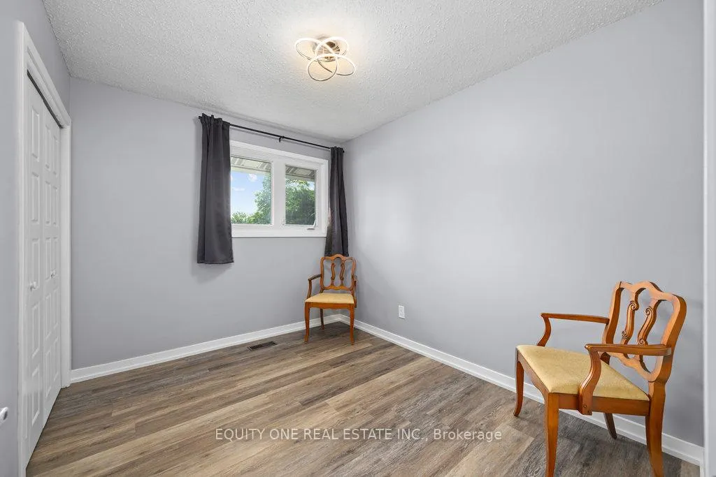 Photo 18 of 1041 Wiseman Crescent, Ottawa, Riverside Park — HOMEH